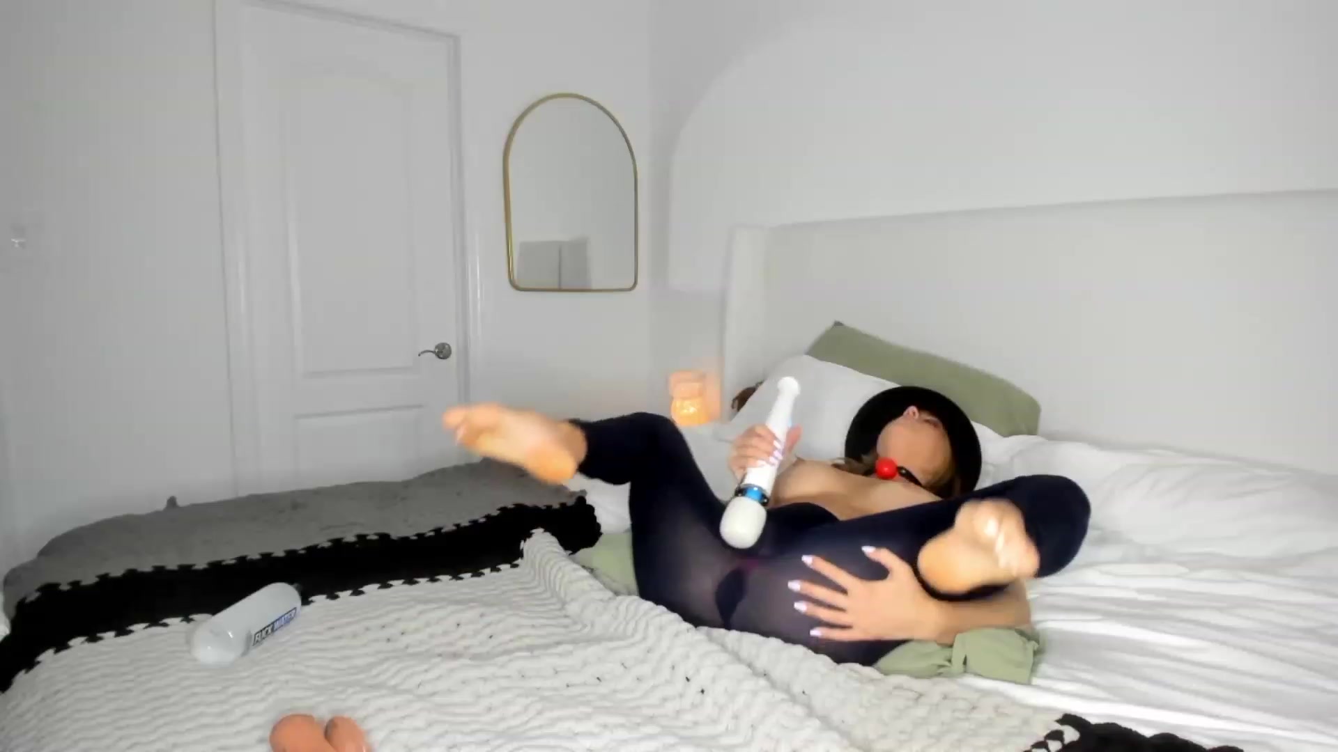 Gallery image thumbnail from Auvrielle's myfreecams stream on, 02/09/2024, 20:23 image 17 of 20