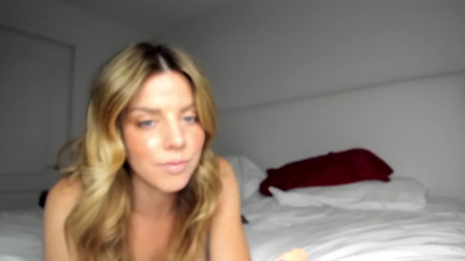 Gallery image thumbnail from Auvrielle's myfreecams stream on, 06/02/2024, 17:03 image 20 of 20