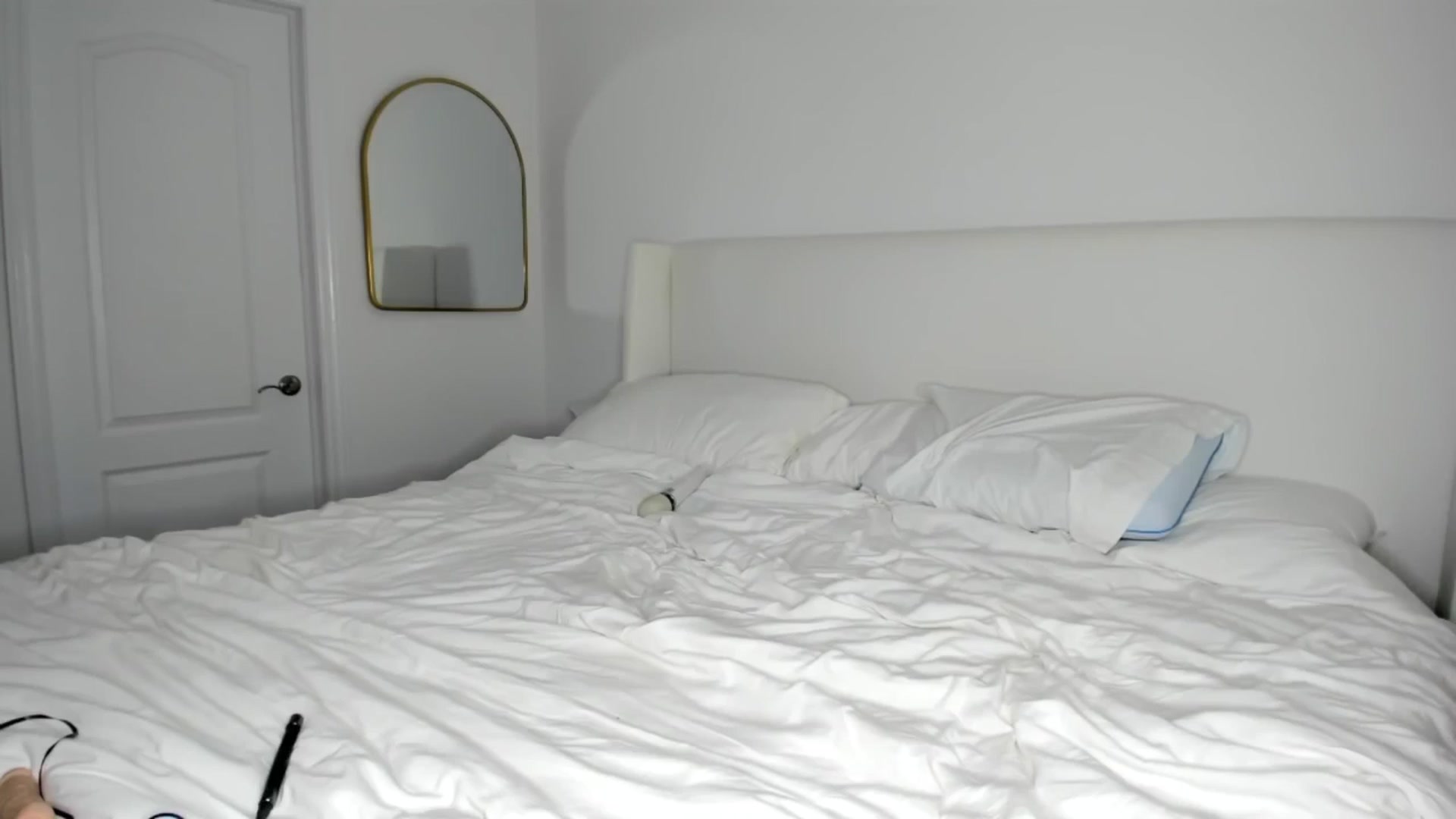 Gallery image thumbnail from Auvrielle's myfreecams stream on, 10/02/2024, 18:41 image 17 of 20