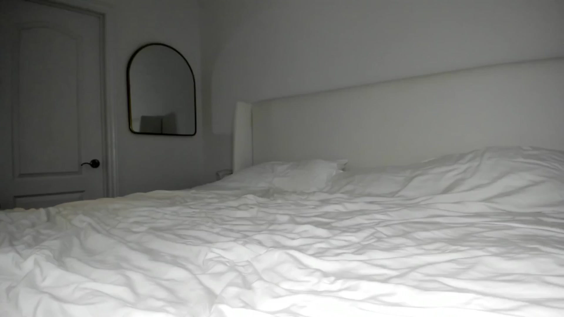 Gallery image thumbnail from Auvrielle's myfreecams stream on, 11/01/2024, 14:25 image 14 of 20