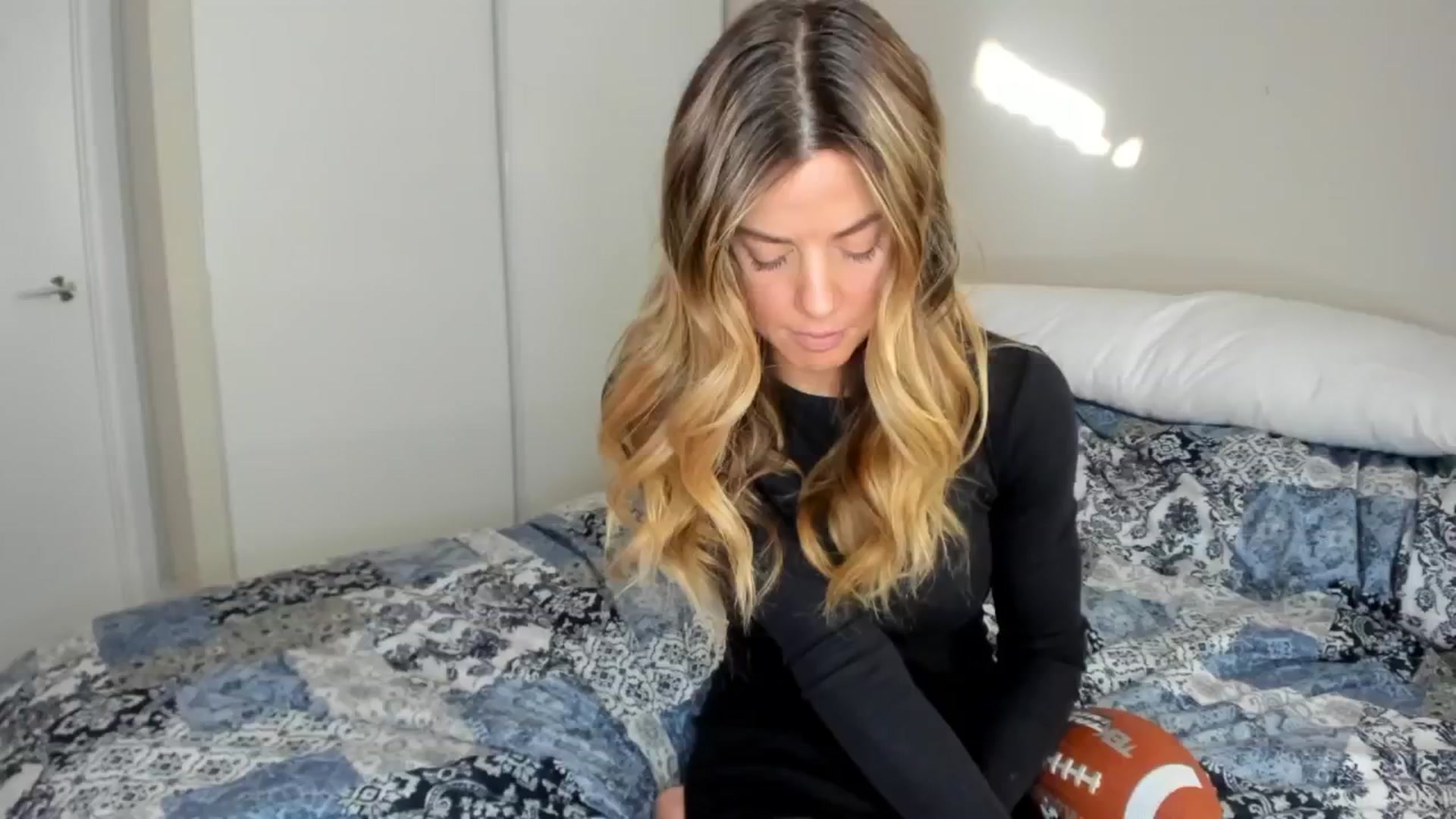 Gallery image thumbnail from Auvrielle's myfreecams stream on, 02/22/2025, 15:51 image 2 of 20