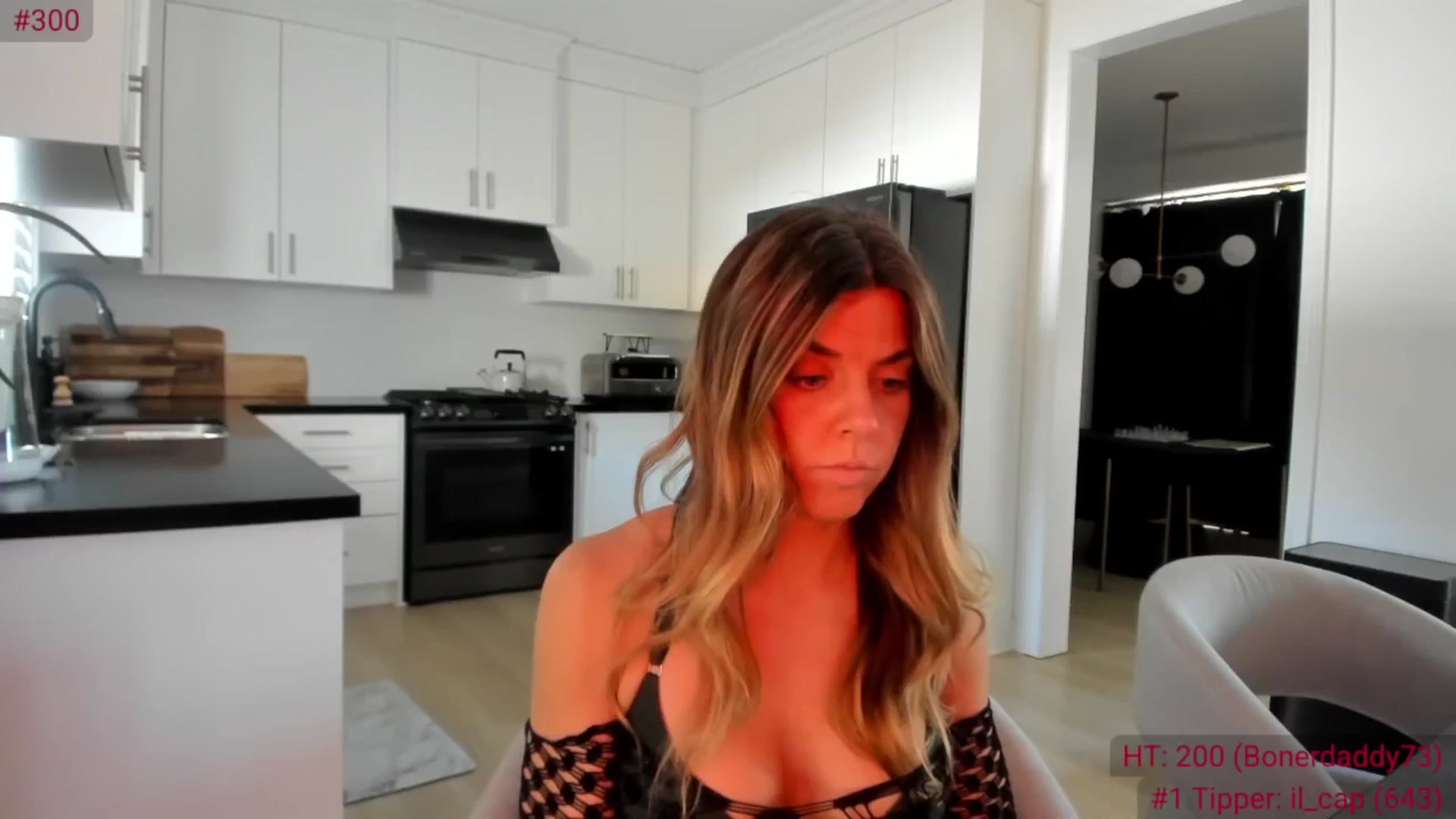 Gallery image thumbnail from Auvrielle's myfreecams stream on, 03/17/2025, 16:00 image 20 of 20