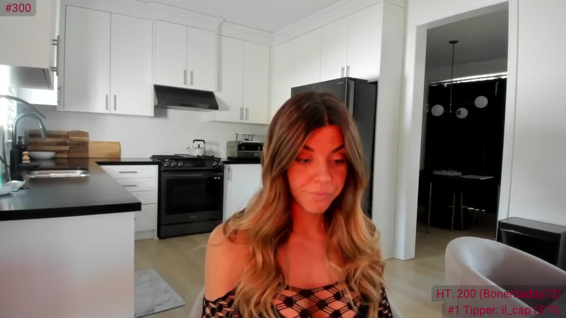 Gallery image thumbnail from Auvrielle's myfreecams stream on, 03/17/2025, 16:00 image 8 of 20