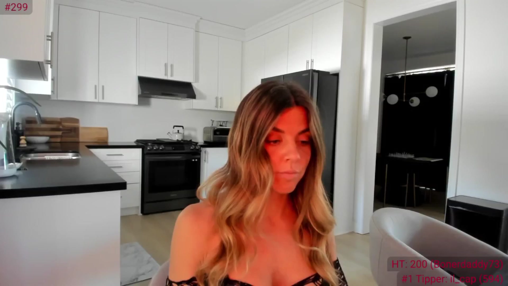 Gallery image thumbnail from Auvrielle's myfreecams stream on, 03/17/2025, 16:00 image 12 of 20