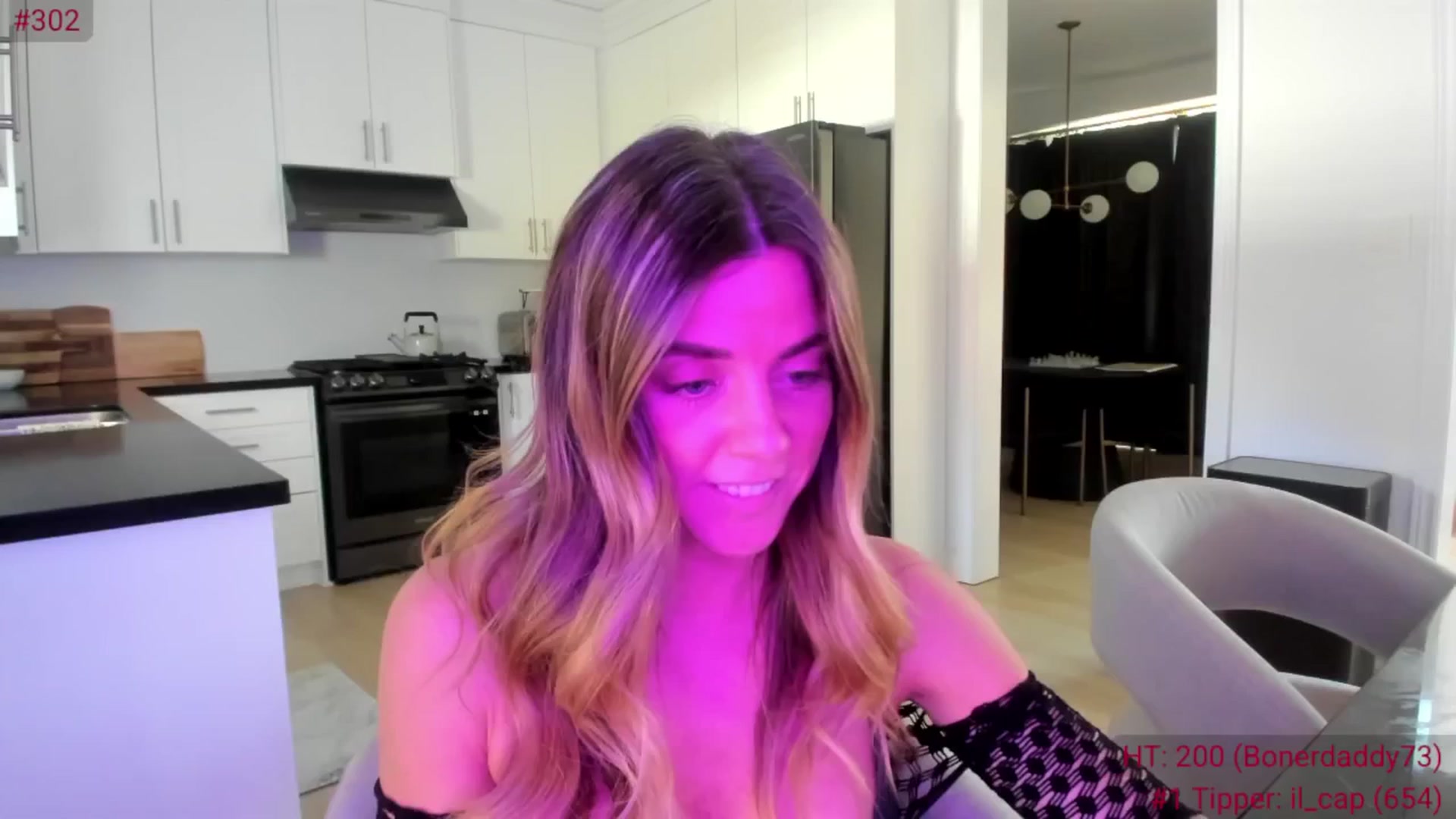 Gallery image thumbnail from Auvrielle's myfreecams stream on, 03/17/2025, 16:53 image 20 of 20