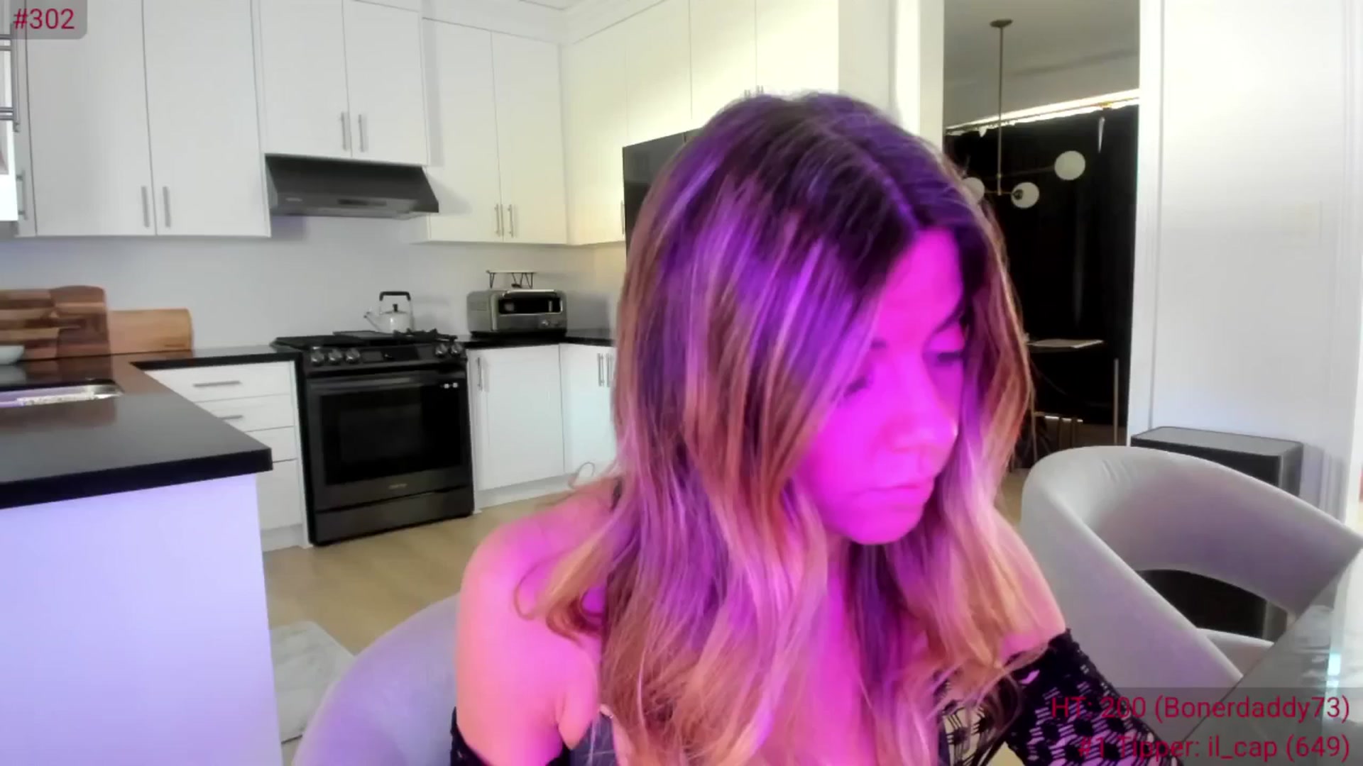 Gallery image thumbnail from Auvrielle's myfreecams stream on, 03/17/2025, 16:53 image 12 of 20