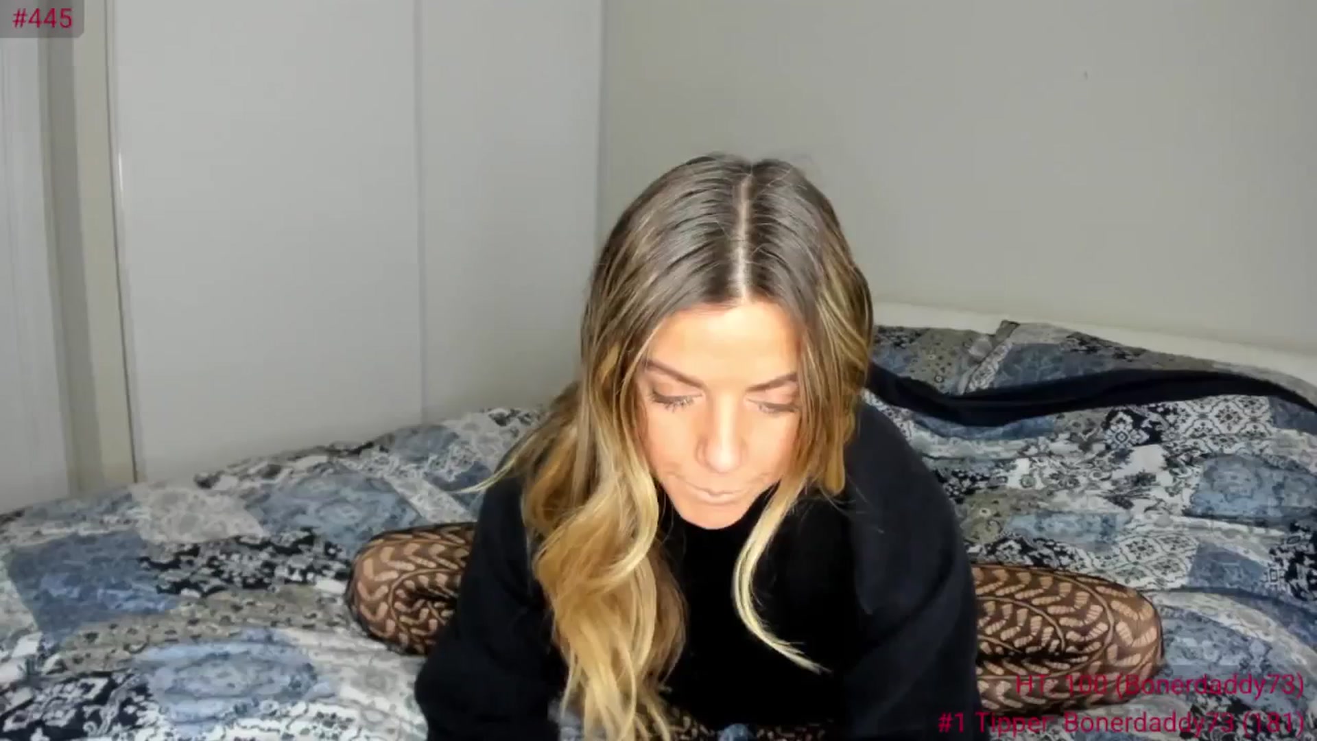 Gallery image thumbnail from Auvrielle's myfreecams stream on, 03/22/2025, 17:33 image 3 of 20