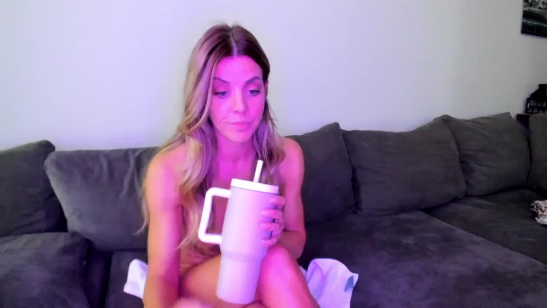 Gallery image thumbnail from Auvrielle's myfreecams stream on, 01/16/2026, 16:08 image 19 of 20