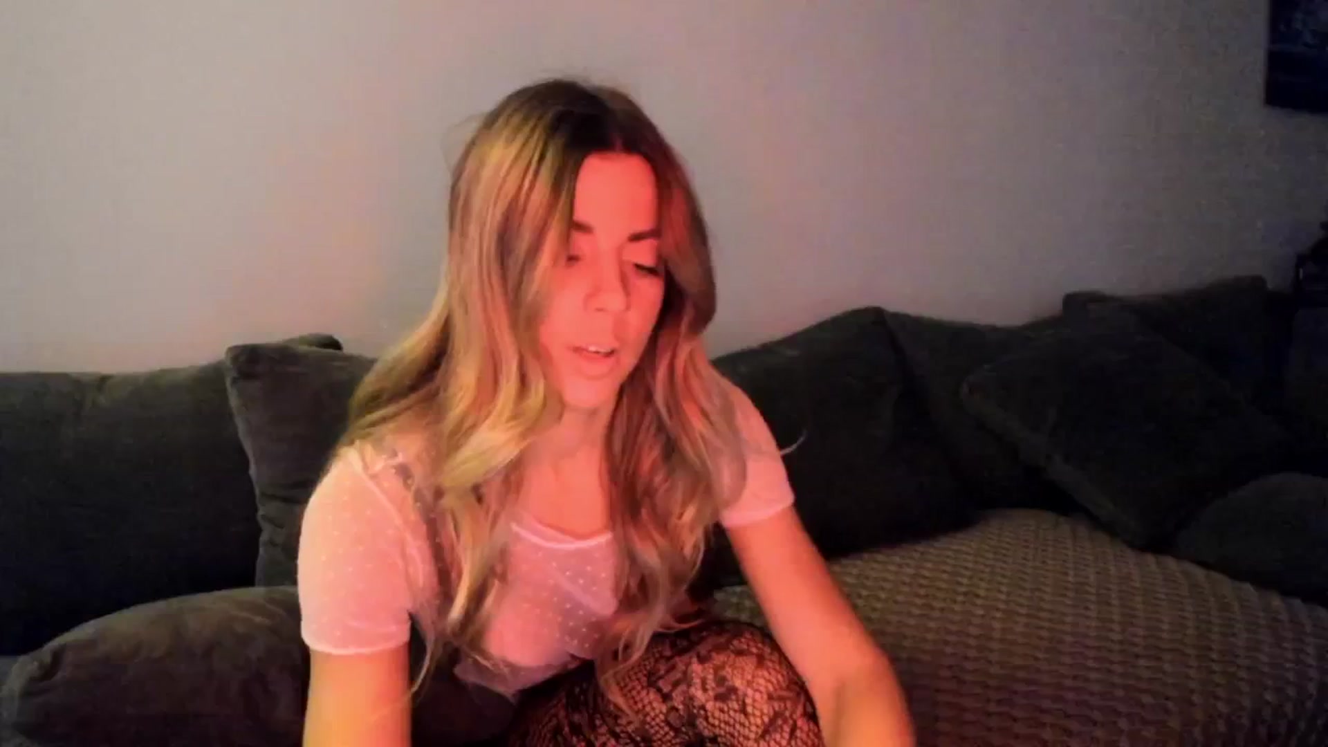 Gallery image thumbnail from Auvrielle's myfreecams stream on, 01/28/2026, 14:21 image 5 of 20