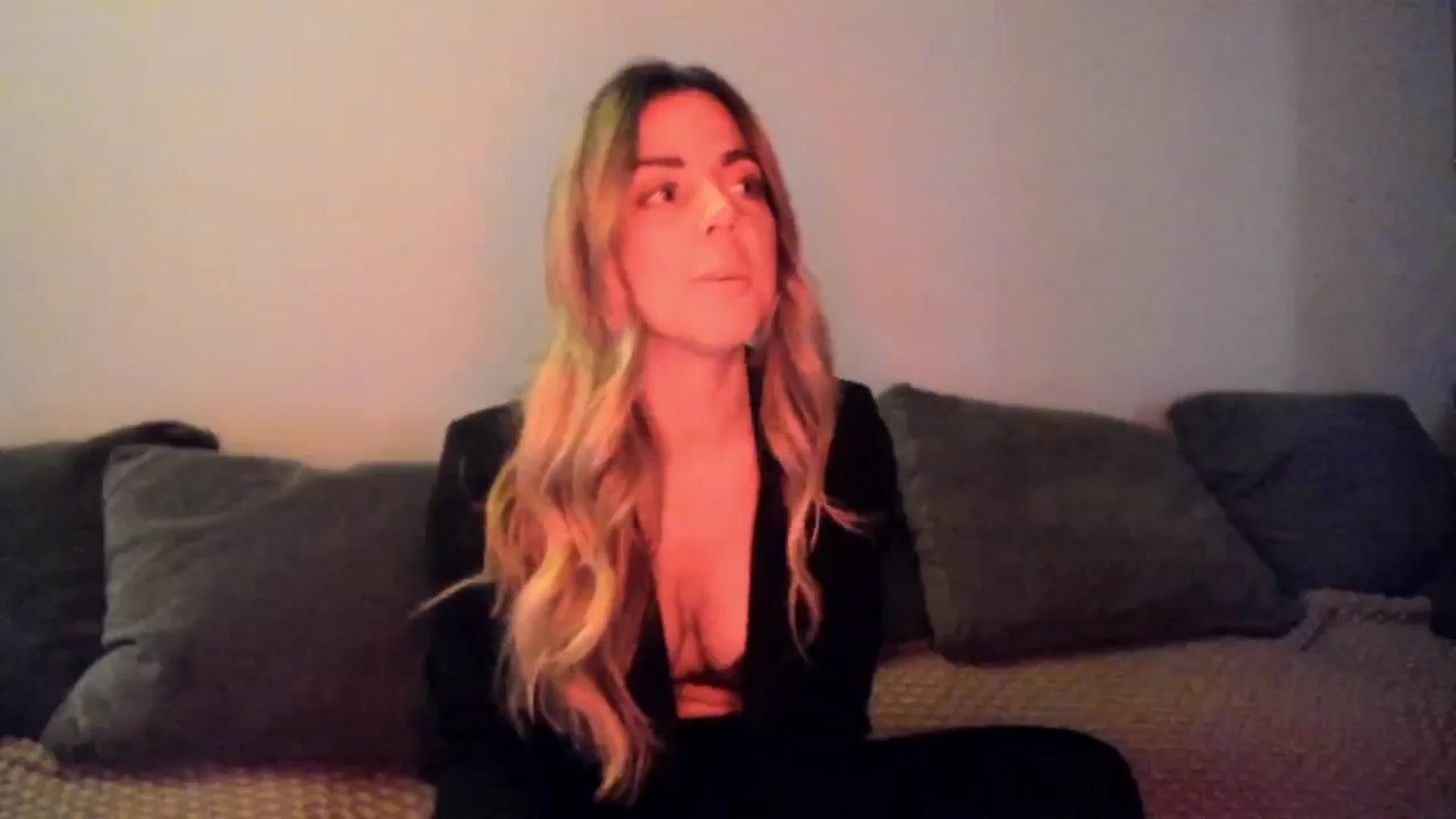 Gallery image thumbnail from Auvrielle's myfreecams stream on, 02/04/2026, 15:36 image 7 of 20