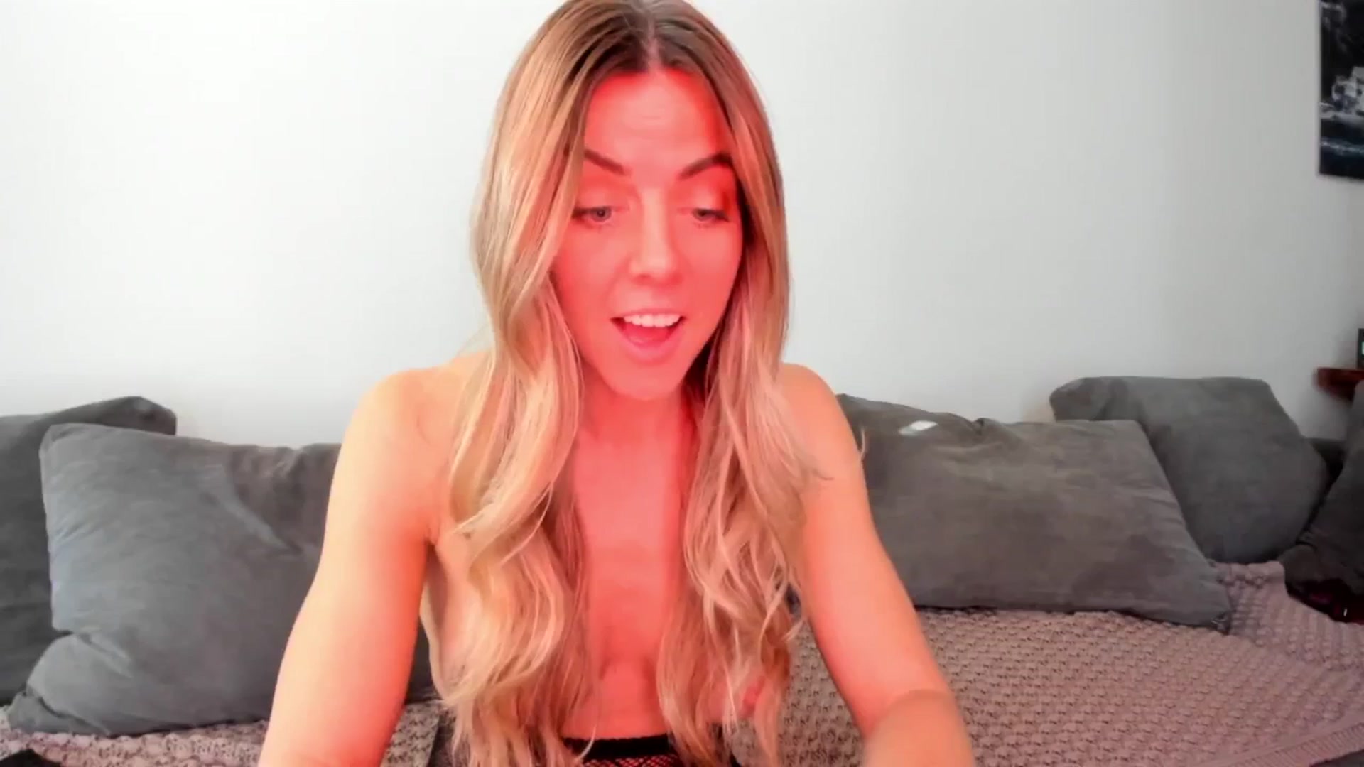 Gallery image thumbnail from Auvrielle's myfreecams stream on, 02/04/2026, 15:36 image 19 of 20