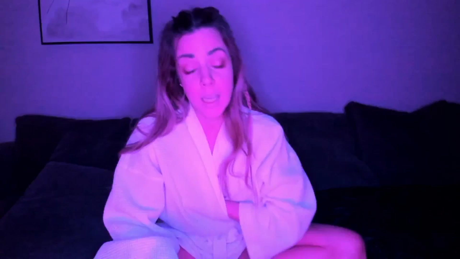 Gallery image thumbnail from Auvrielle's myfreecams stream on, 03/16/2026, 18:19 image 6 of 20