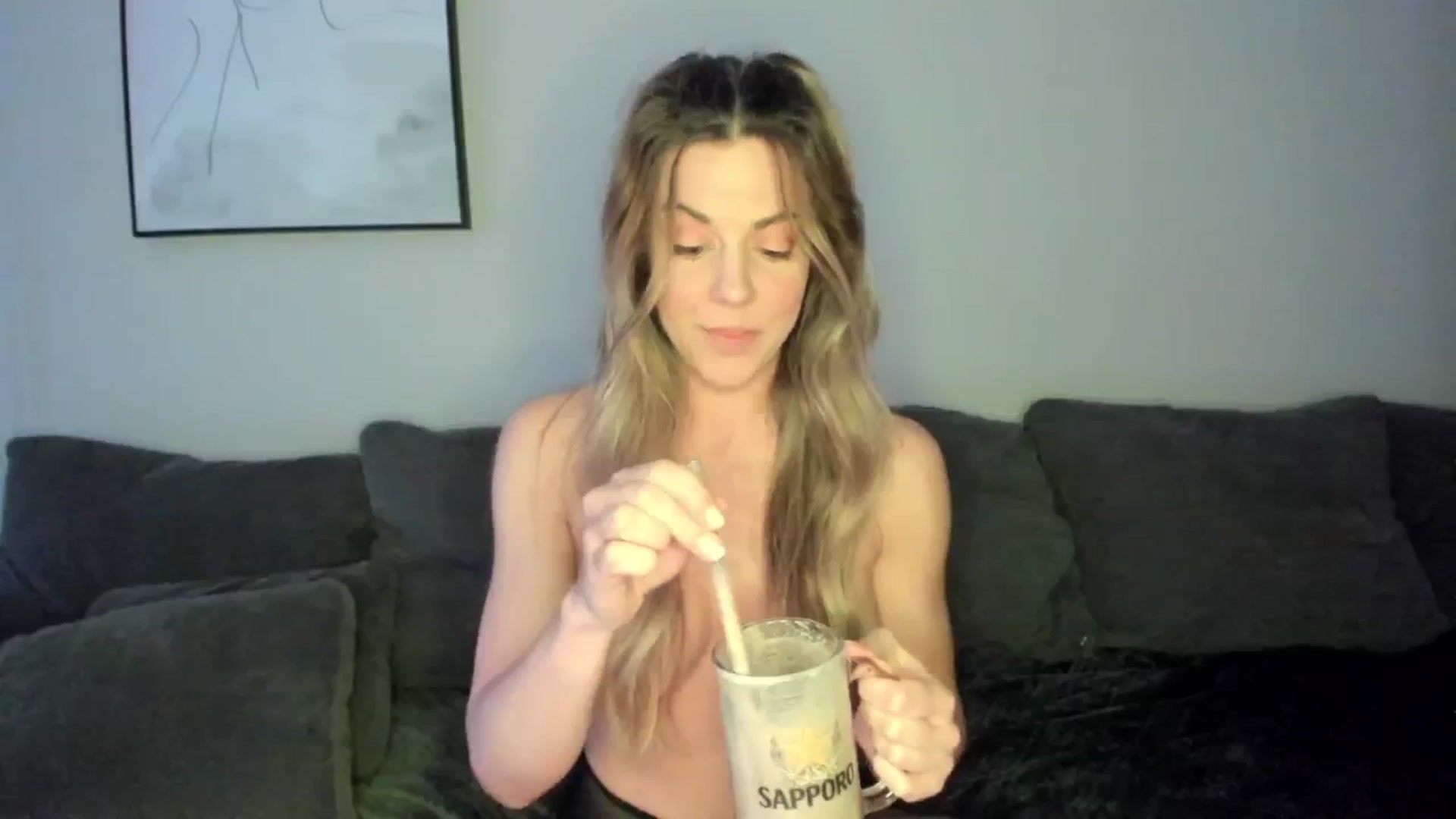 Gallery image thumbnail from Auvrielle's myfreecams stream on, 03/21/2026, 20:39 image 1 of 20