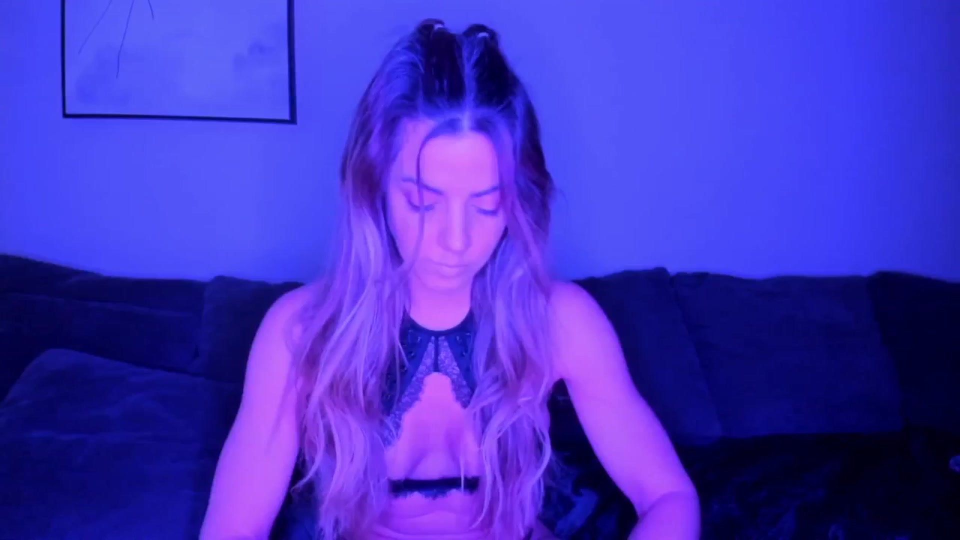 Gallery image thumbnail from Auvrielle's myfreecams stream on, 03/22/2026, 18:18 image 20 of 20
