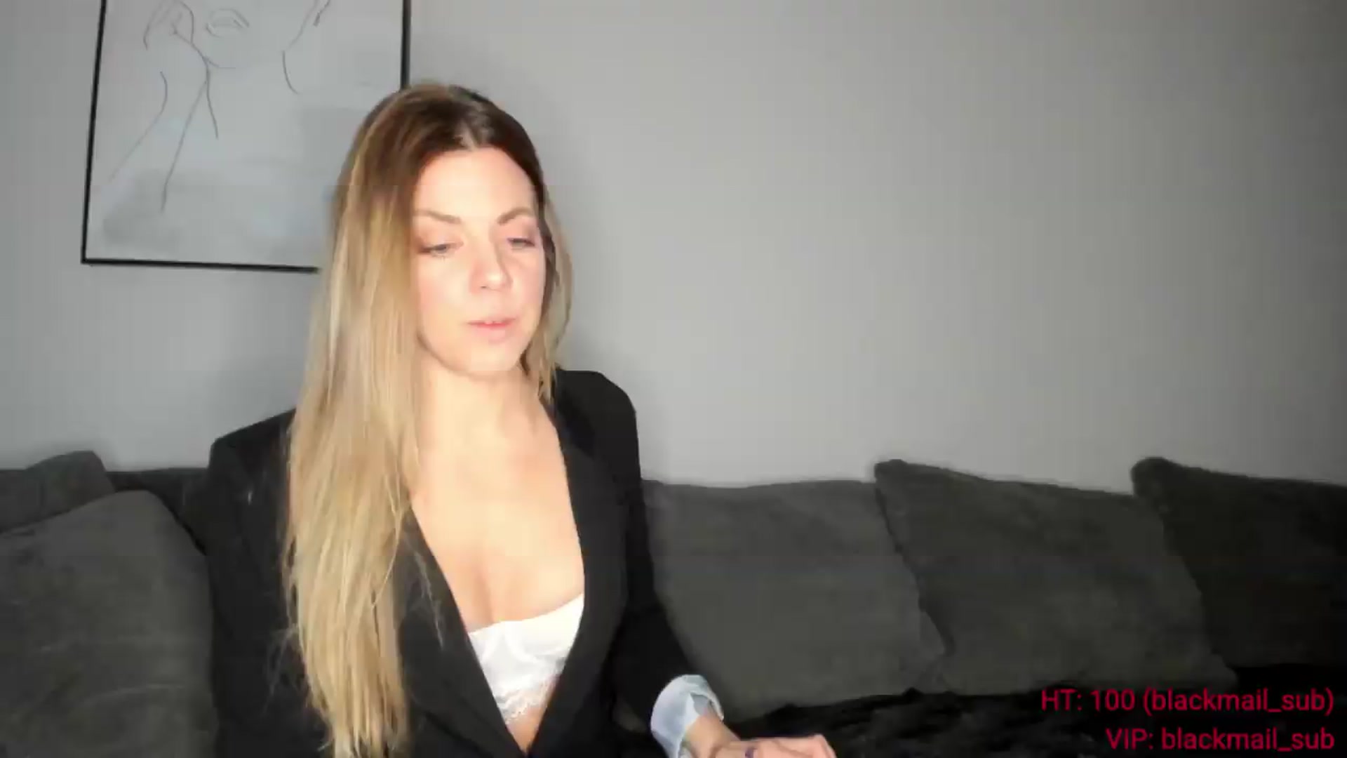 Gallery image thumbnail from Auvrielle's myfreecams stream on, 05/13/2026, 13:43 image 11 of 20