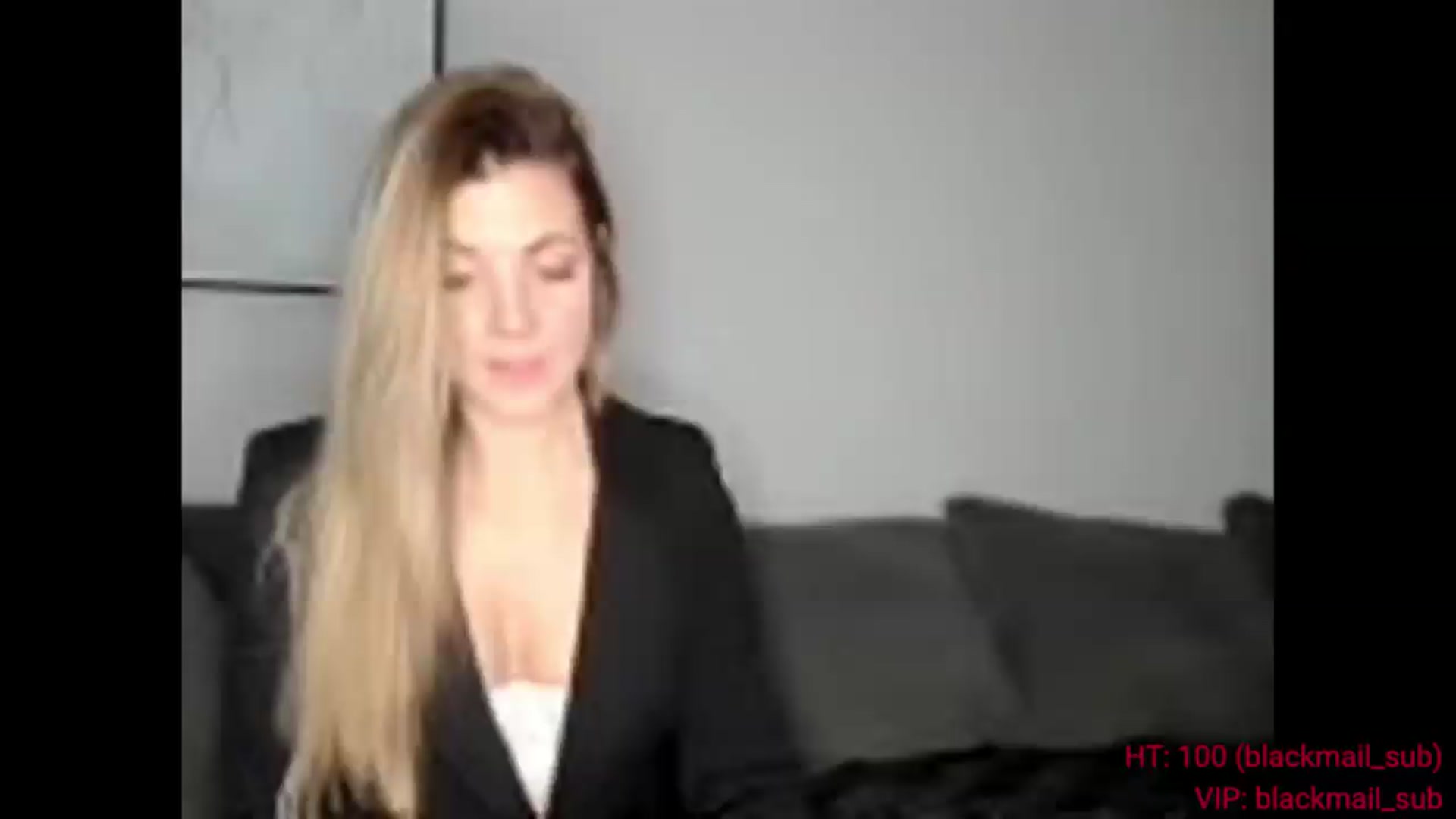 Gallery image thumbnail from Auvrielle's myfreecams stream on, 05/13/2026, 13:43 image 17 of 20