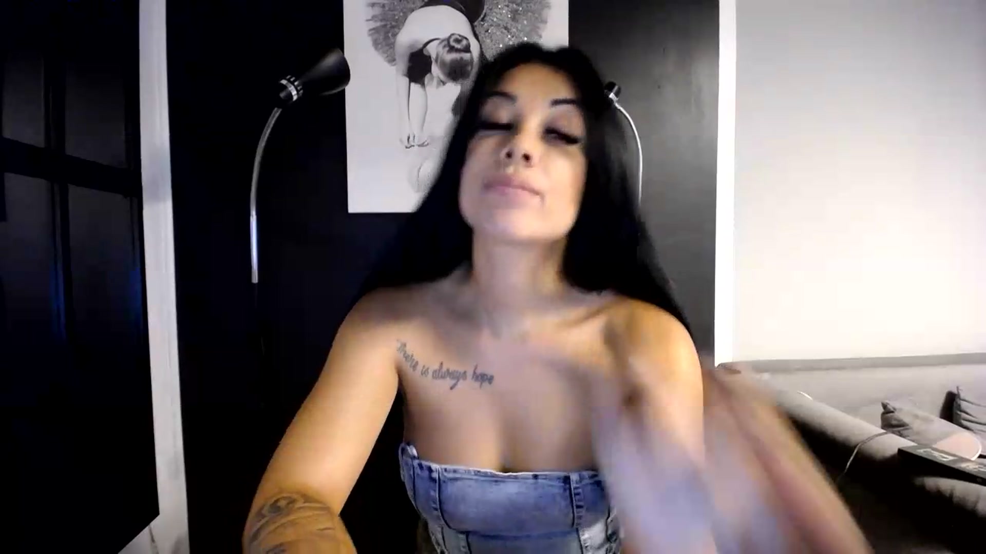 Gallery image thumbnail from Ava888's myfreecams stream on, 09/11/2026, 09:25 image 8 of 20