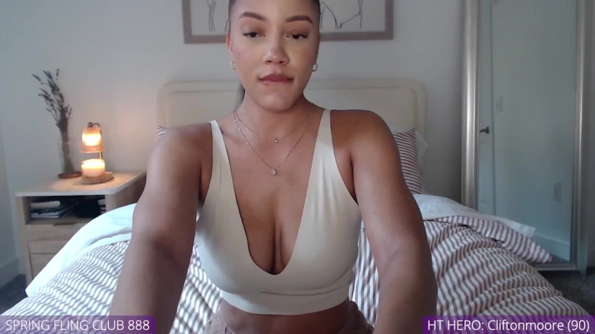 Gallery image thumbnail from AvaBanks's myfreecams stream on, 04/28/2025, 21:32 image 16 of 20