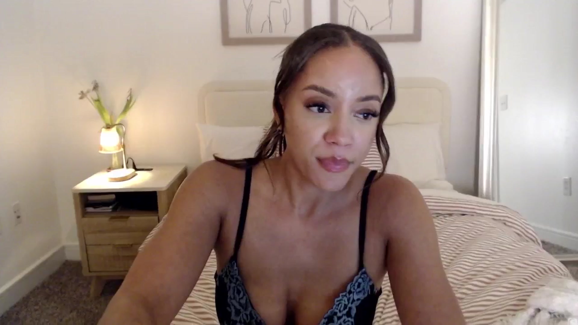 Gallery image thumbnail from AvaBanks's myfreecams stream on, 05/18/2025, 05:01 image 8 of 20