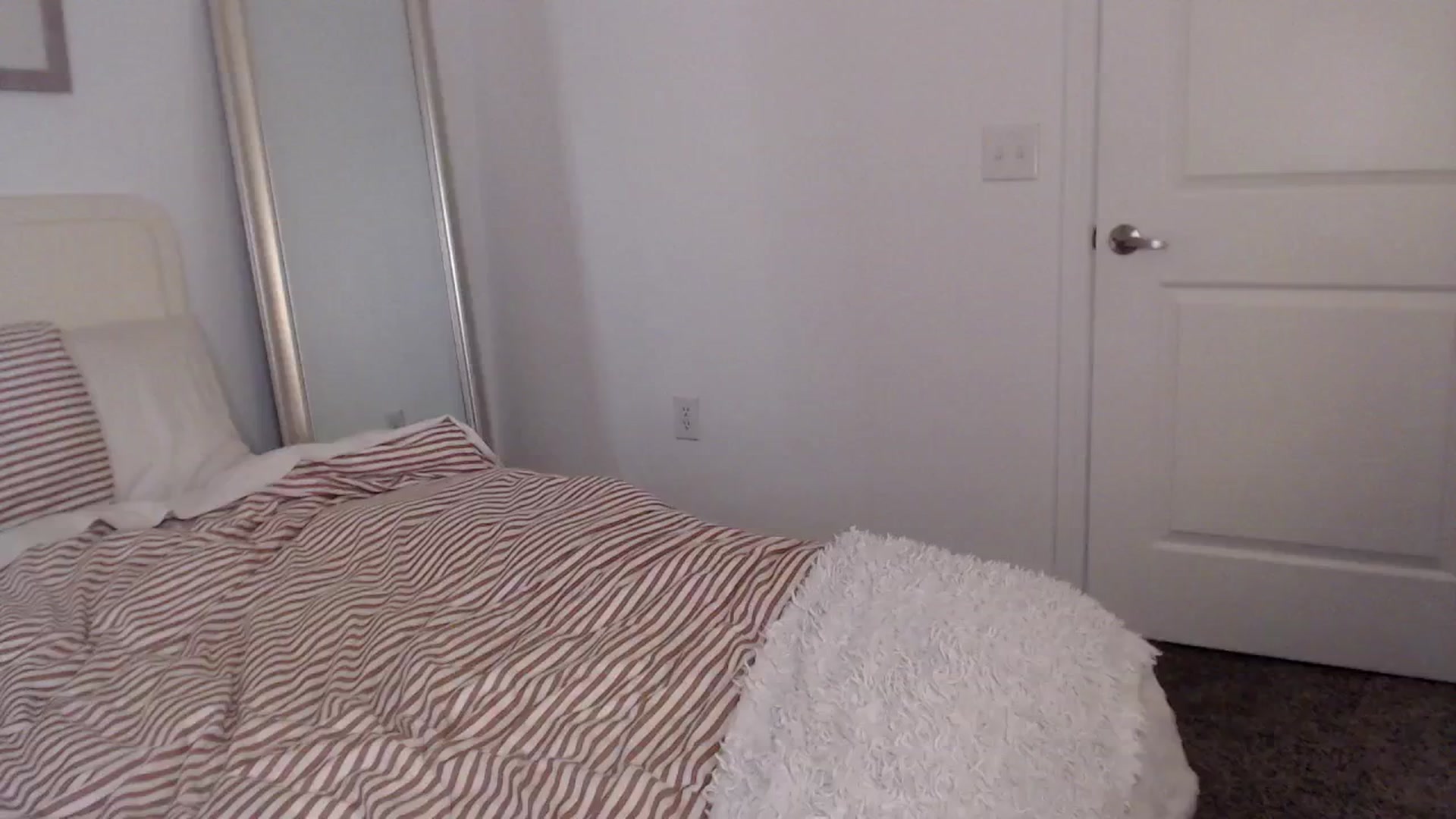 Gallery image thumbnail from AvaBanks's myfreecams stream on, 05/22/2025, 01:59 image 9 of 20