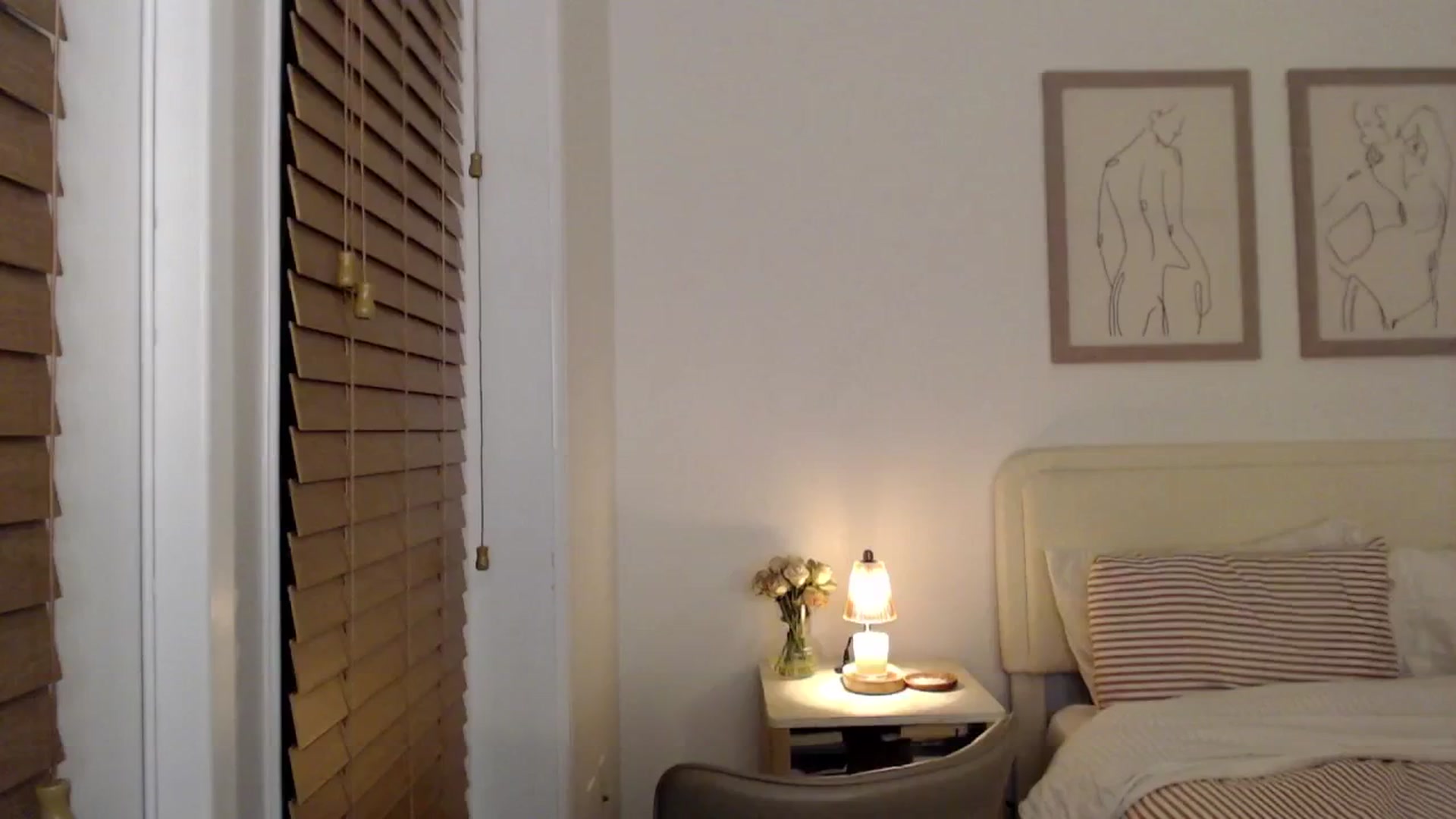 Gallery image thumbnail from AvaBanks's myfreecams stream on, 06/30/2025, 04:33 image 13 of 20
