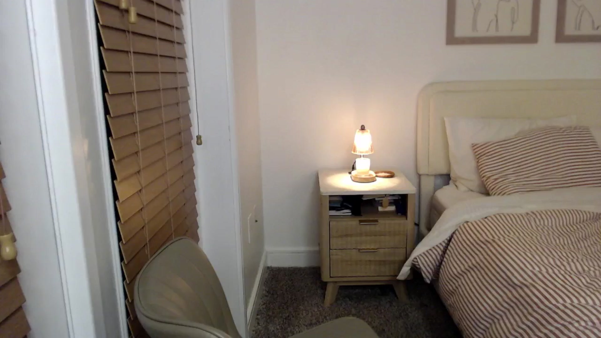 Gallery image thumbnail from AvaBanks's myfreecams stream on, 07/03/2025, 06:38 image 9 of 20