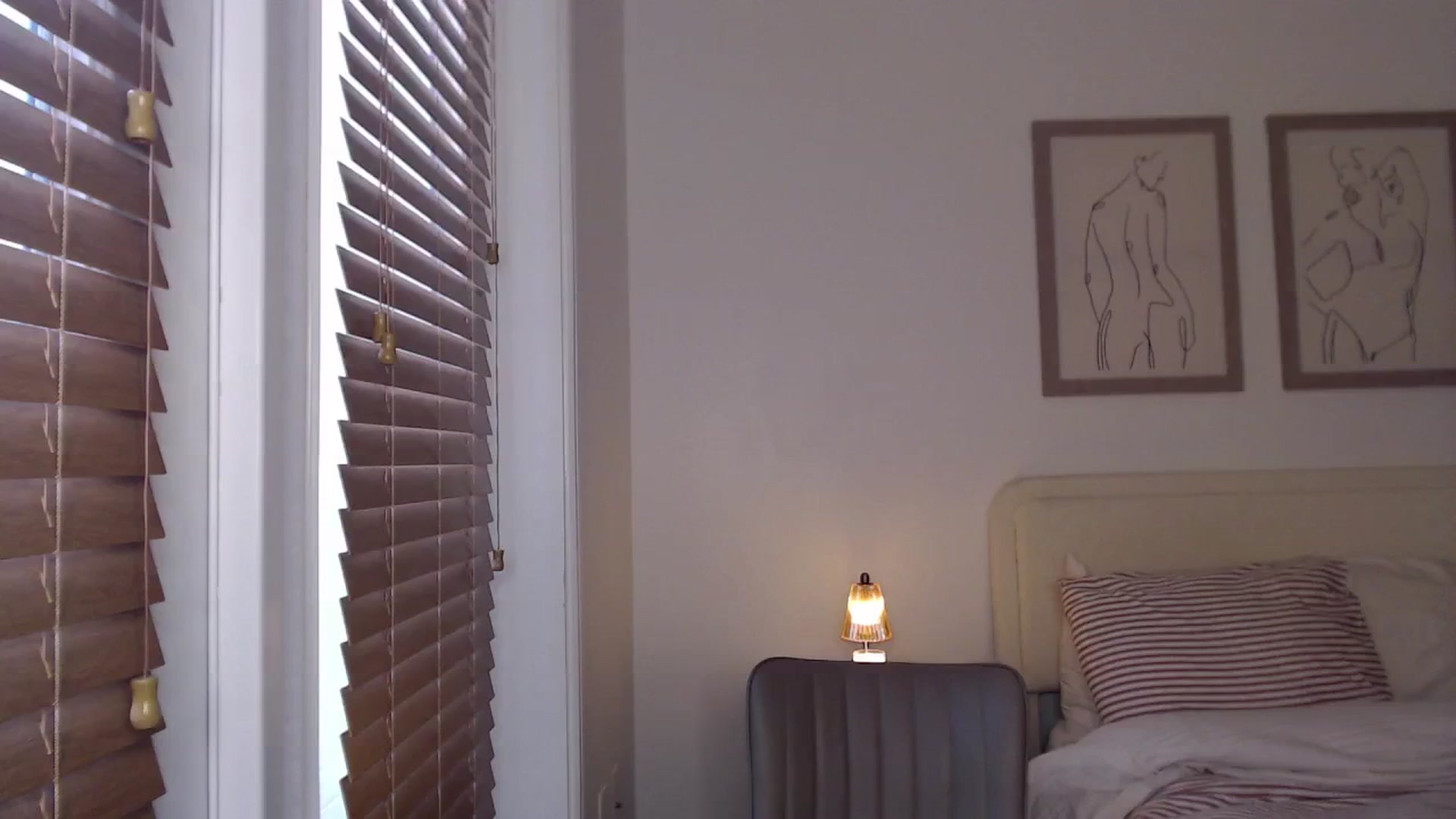 Gallery image thumbnail from AvaBanks's myfreecams stream on, 07/24/2025, 23:35 image 17 of 20