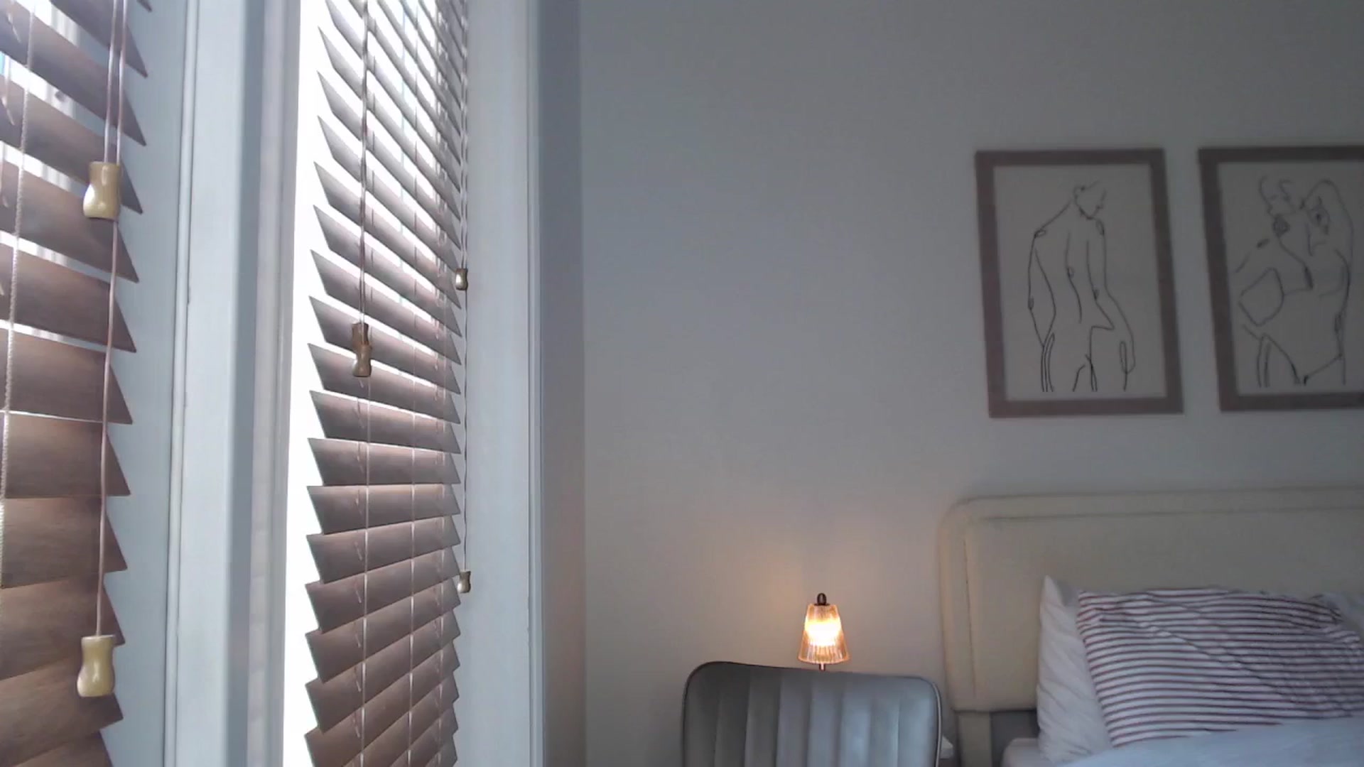 Gallery image thumbnail from AvaBanks's myfreecams stream on, 07/25/2025, 17:08 image 12 of 20