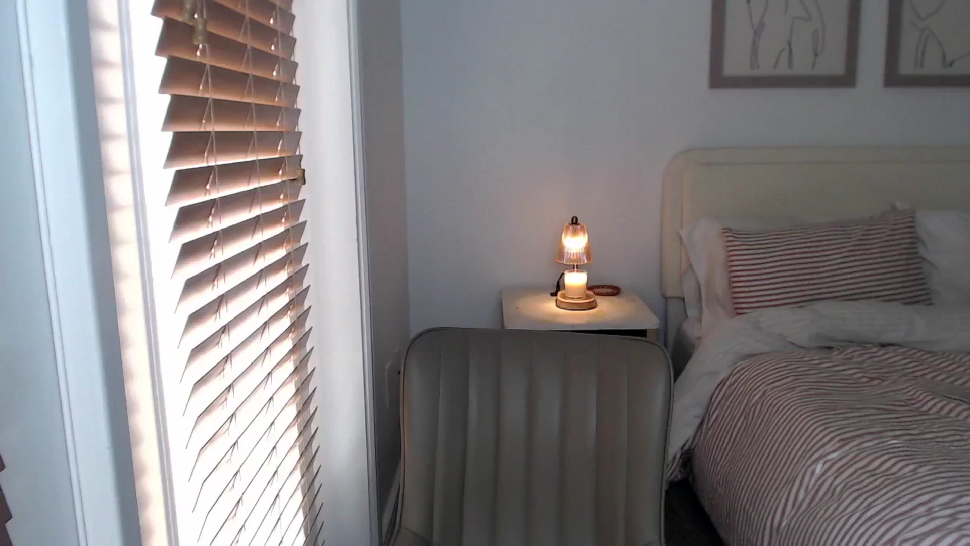 Gallery image thumbnail from AvaBanks's myfreecams stream on, 08/04/2025, 22:46 image 1 of 20