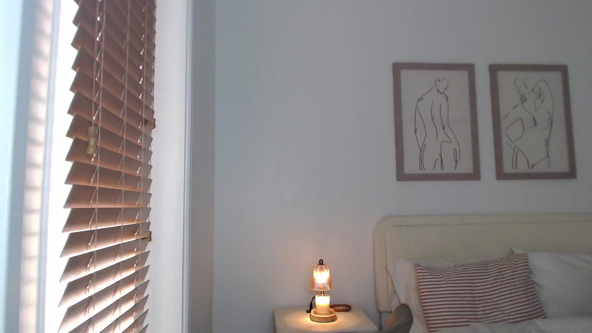 Gallery image thumbnail from AvaBanks's myfreecams stream on, 08/04/2025, 22:46 image 10 of 20