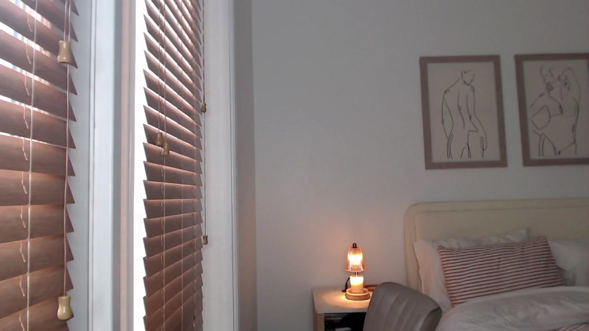 Gallery image thumbnail from AvaBanks's myfreecams stream on, 08/05/2025, 20:18 image 16 of 20