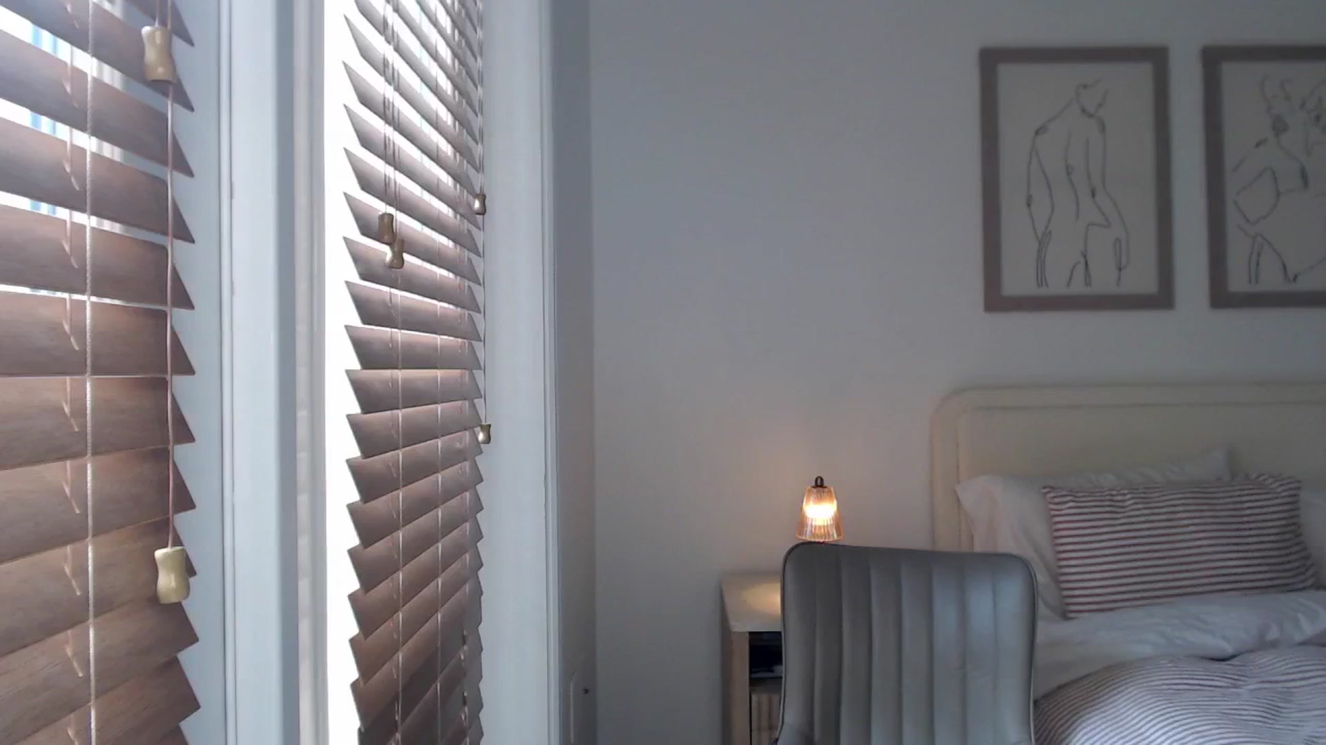 Gallery image thumbnail from AvaBanks's myfreecams stream on, 08/06/2025, 21:24 image 13 of 20