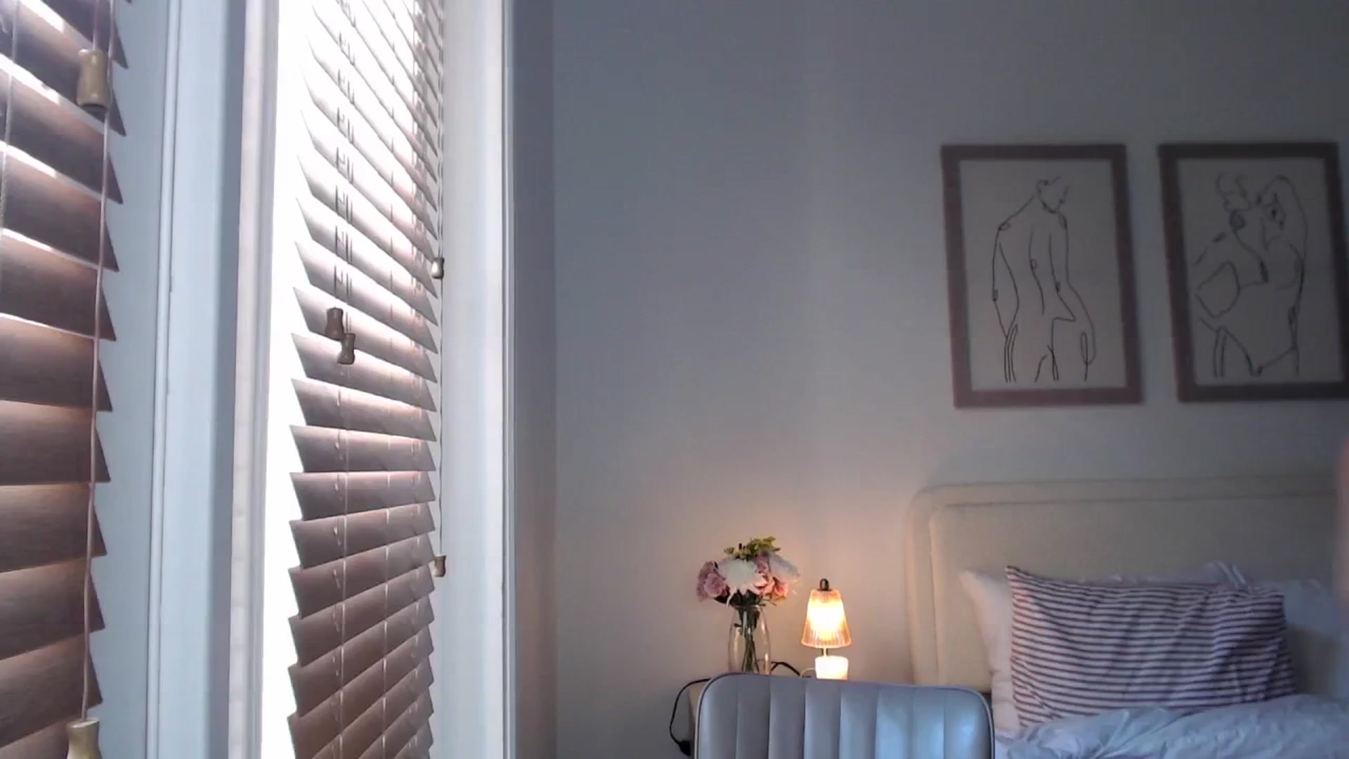 Gallery image thumbnail from AvaBanks's myfreecams stream on, 08/20/2025, 18:21 image 7 of 20