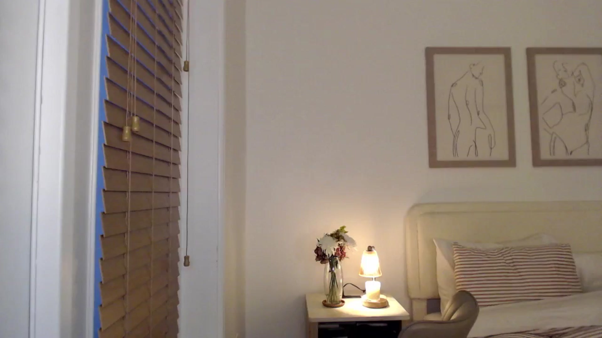 Gallery image thumbnail from AvaBanks's myfreecams stream on, 08/26/2025, 01:35 image 13 of 20