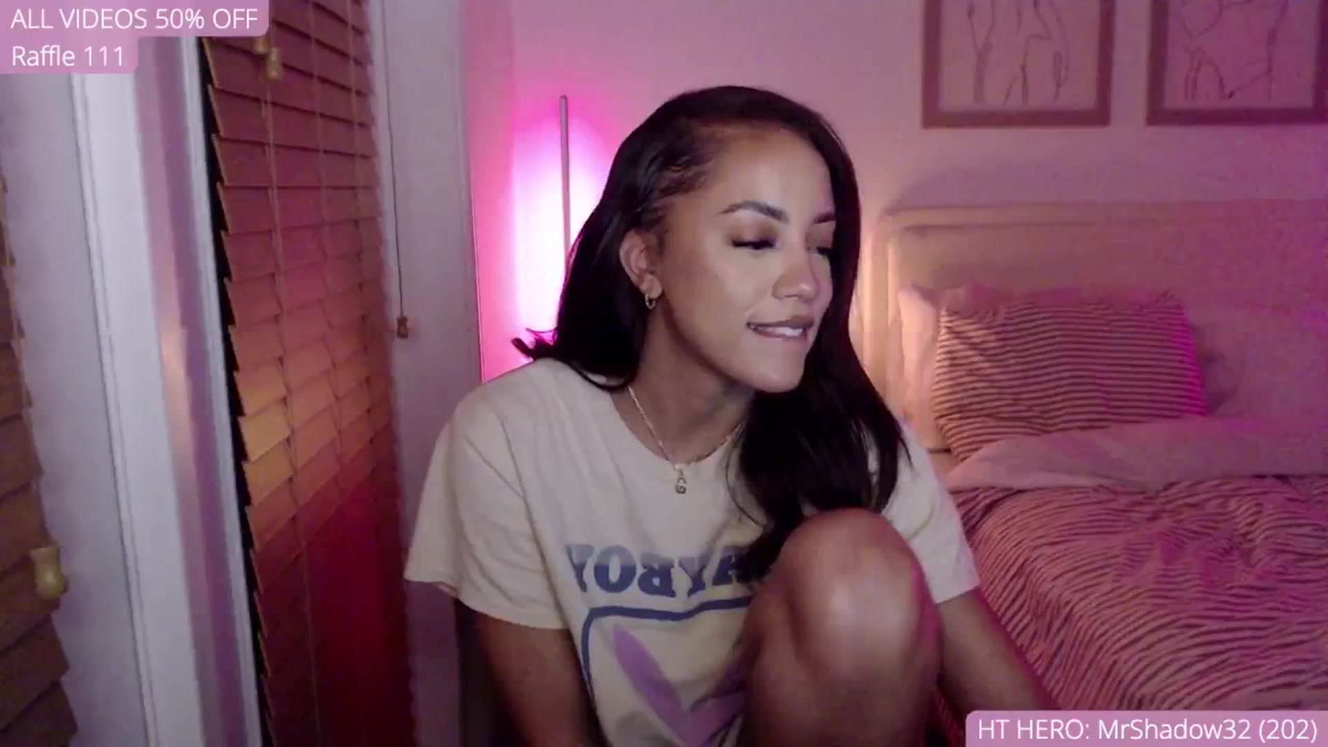 Gallery image thumbnail from AvaBanks's myfreecams stream on, 09/11/2025, 03:00 image 16 of 20