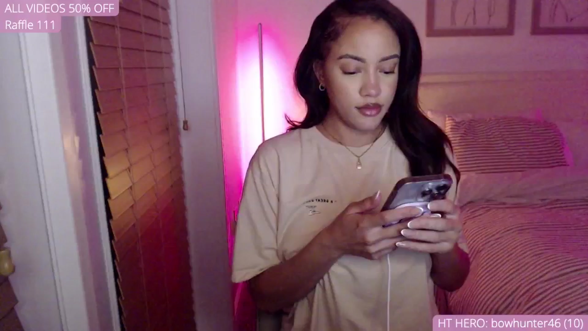Gallery image thumbnail from AvaBanks's myfreecams stream on, 09/12/2025, 02:28 image 10 of 20