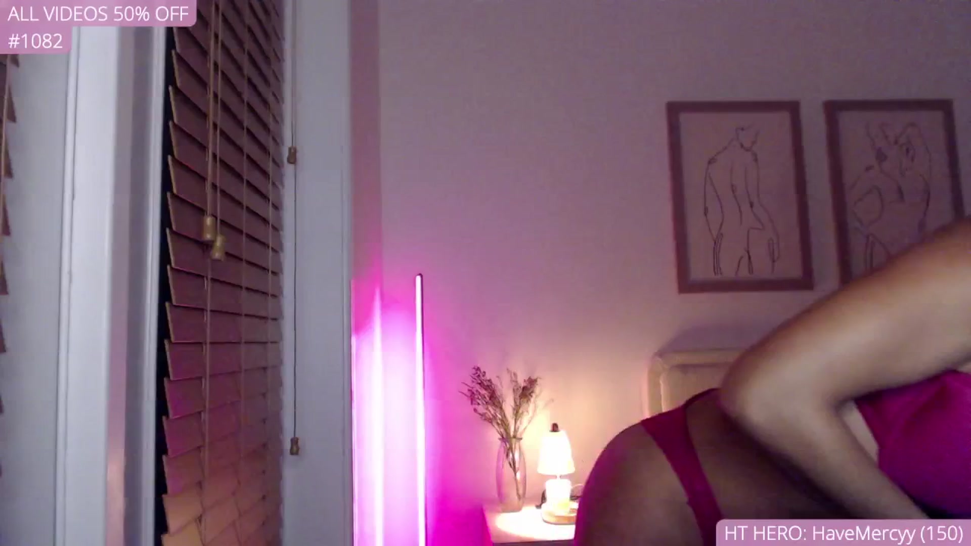 Gallery image thumbnail from AvaBanks's myfreecams stream on, 10/27/2025, 01:59 image 4 of 20