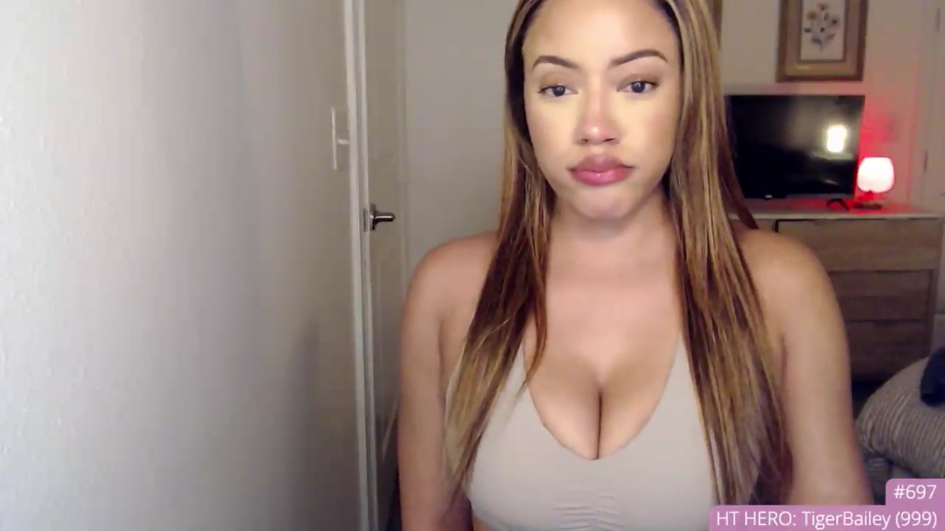 Gallery image thumbnail from AvaBanks's myfreecams stream on, 08/19/2026, 03:01 image 11 of 20