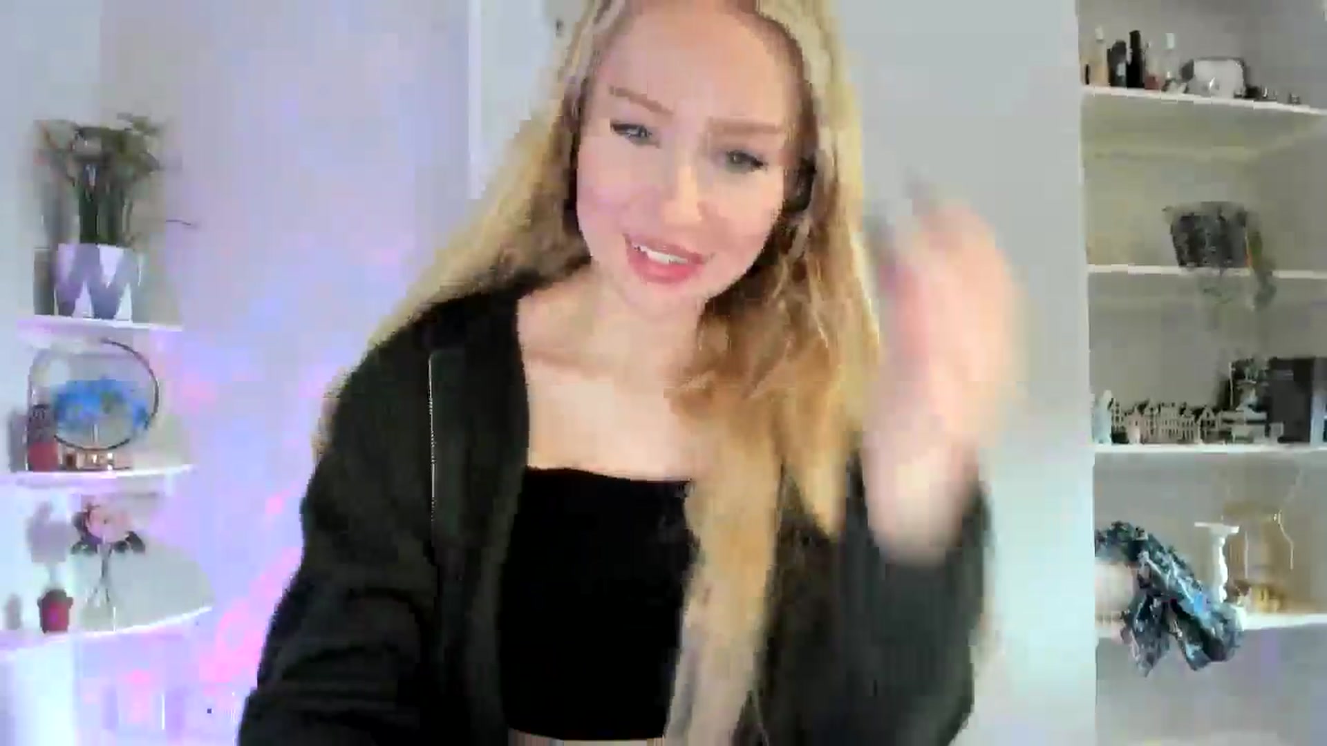 Gallery image thumbnail from AvaCutie's myfreecams stream on, 03/22/2026, 12:22 image 19 of 20
