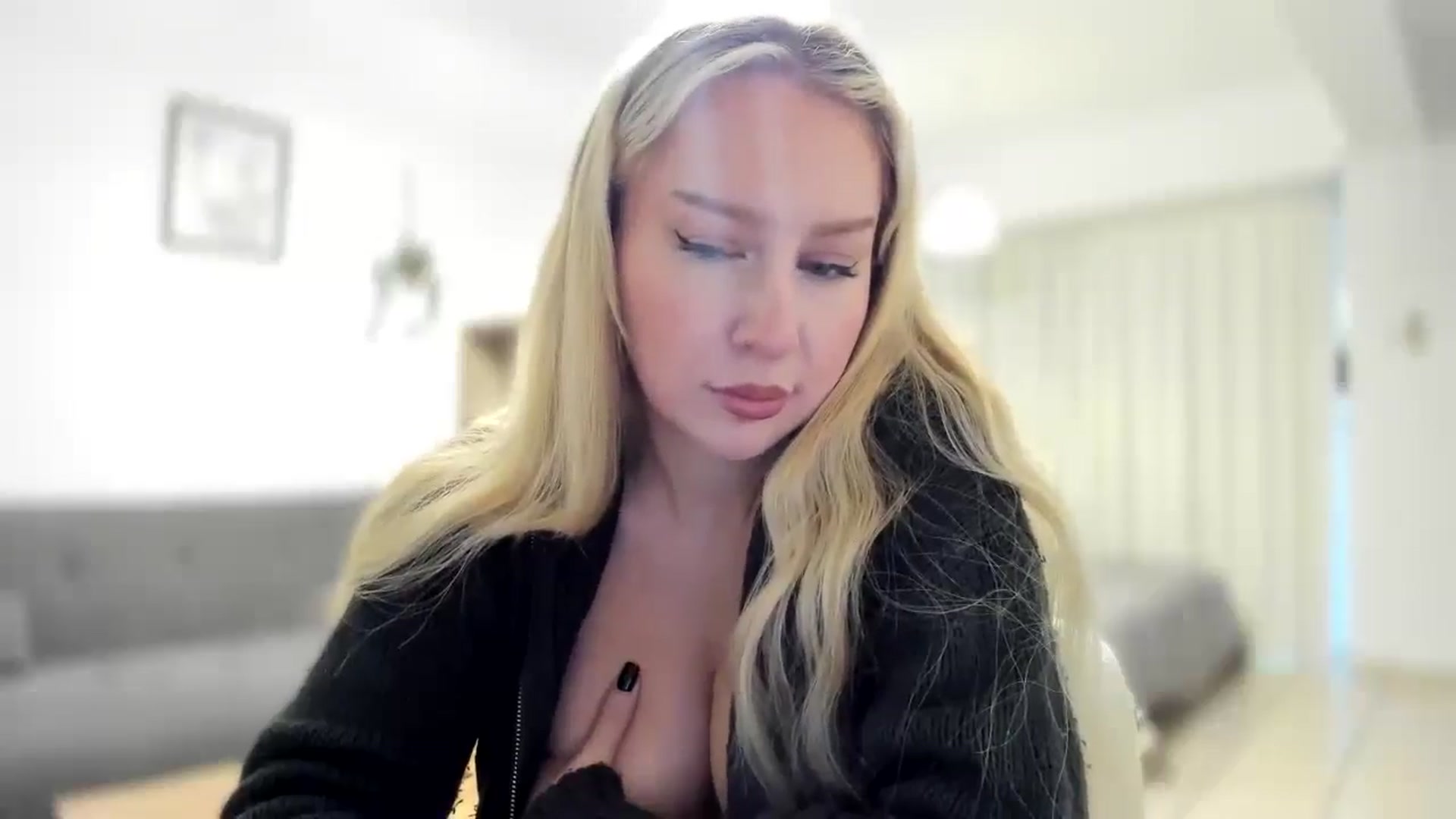 Gallery image thumbnail from AvaCutie's myfreecams stream on, 03/26/2026, 16:55 image 2 of 20