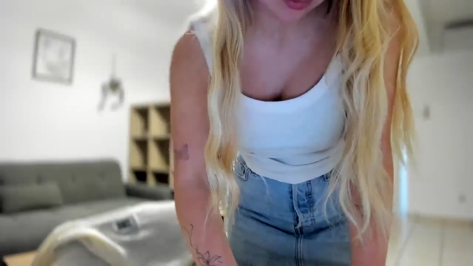 Gallery image thumbnail from AvaCutie's myfreecams stream on, 03/27/2026, 15:14 image 18 of 20