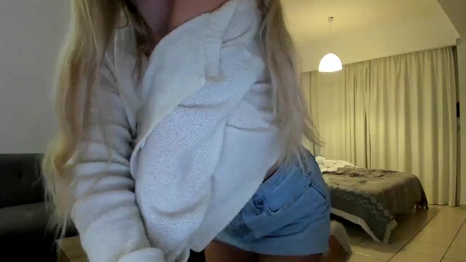 Gallery image thumbnail from AvaCutie's myfreecams stream on, 03/27/2026, 19:33 image 20 of 20