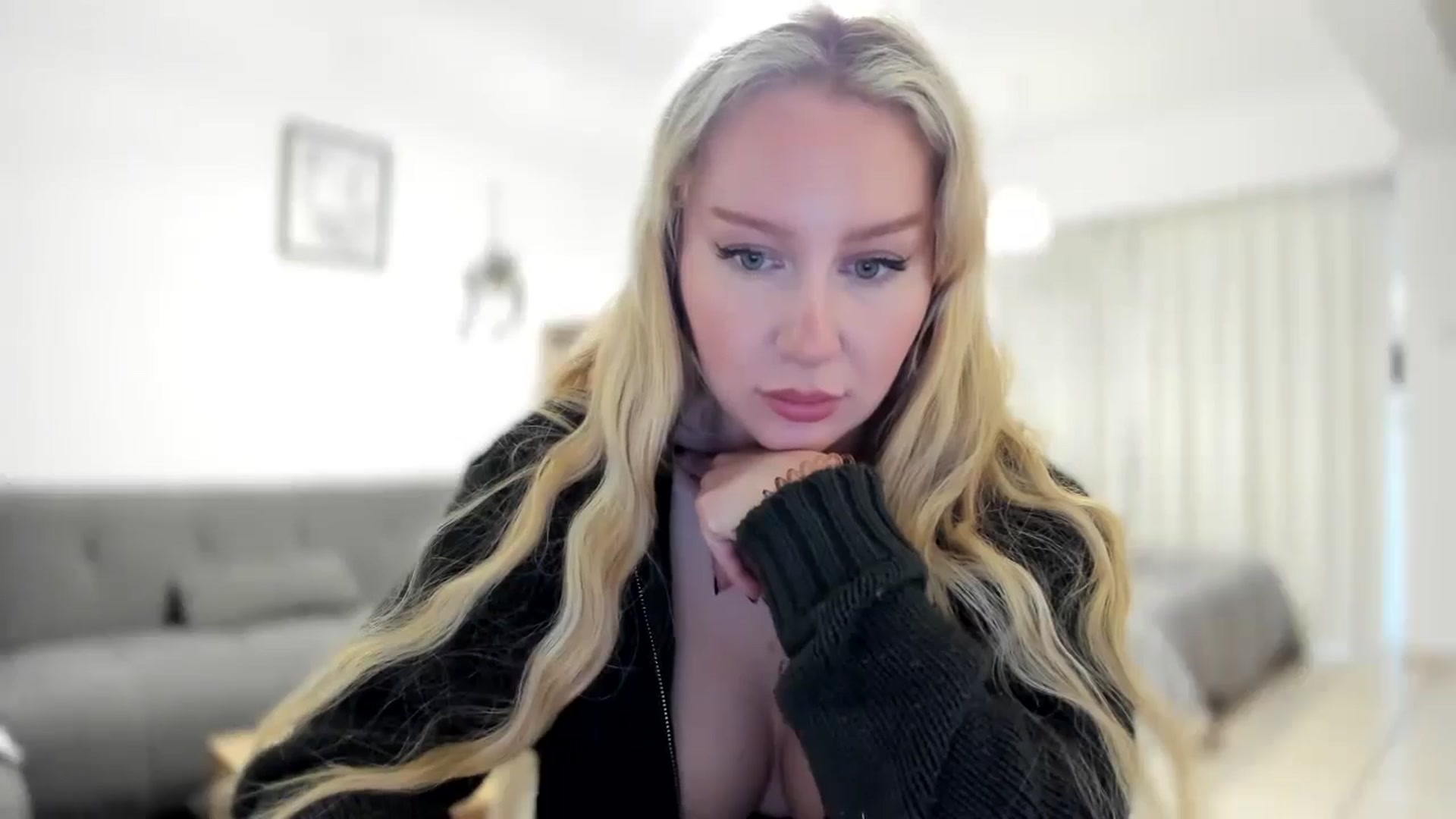Gallery image thumbnail from AvaCutie's myfreecams stream on, 03/29/2026, 15:32 image 19 of 20