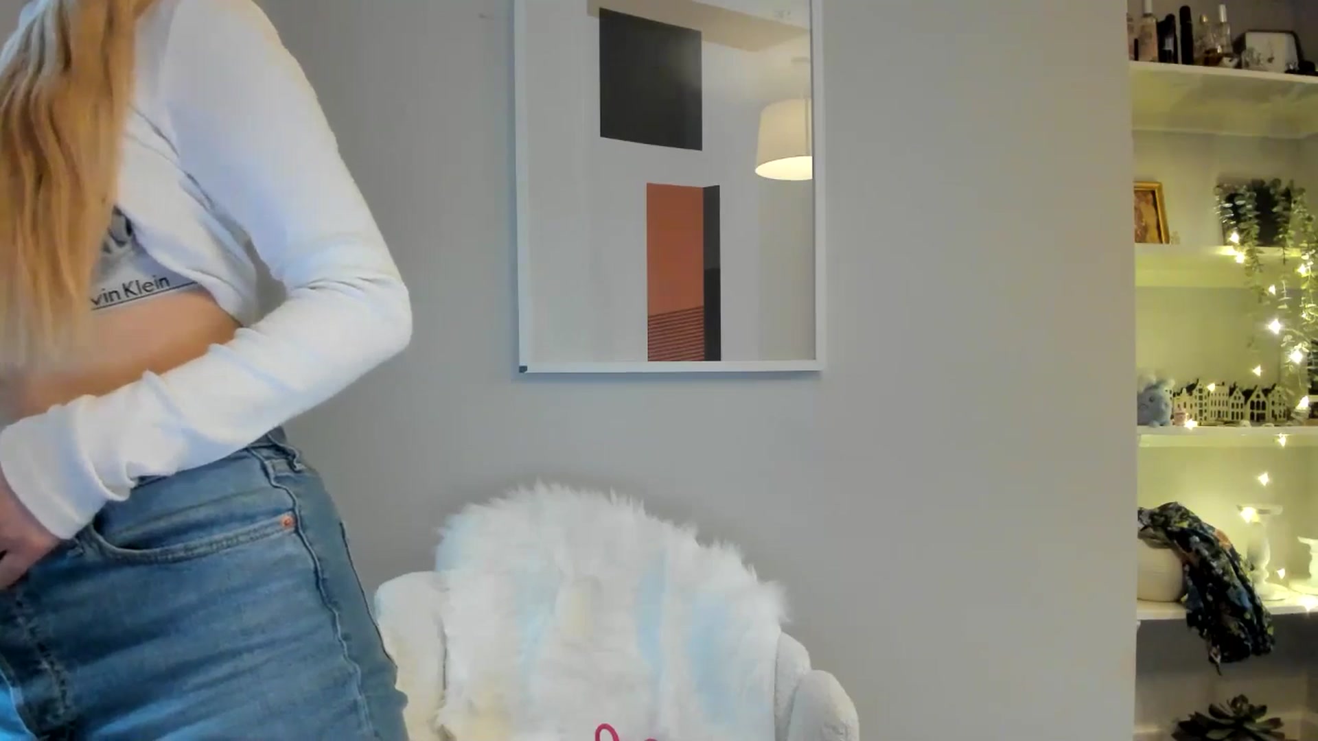 Gallery image thumbnail from AvaCutie's myfreecams stream on, 04/05/2026, 10:32 image 7 of 20
