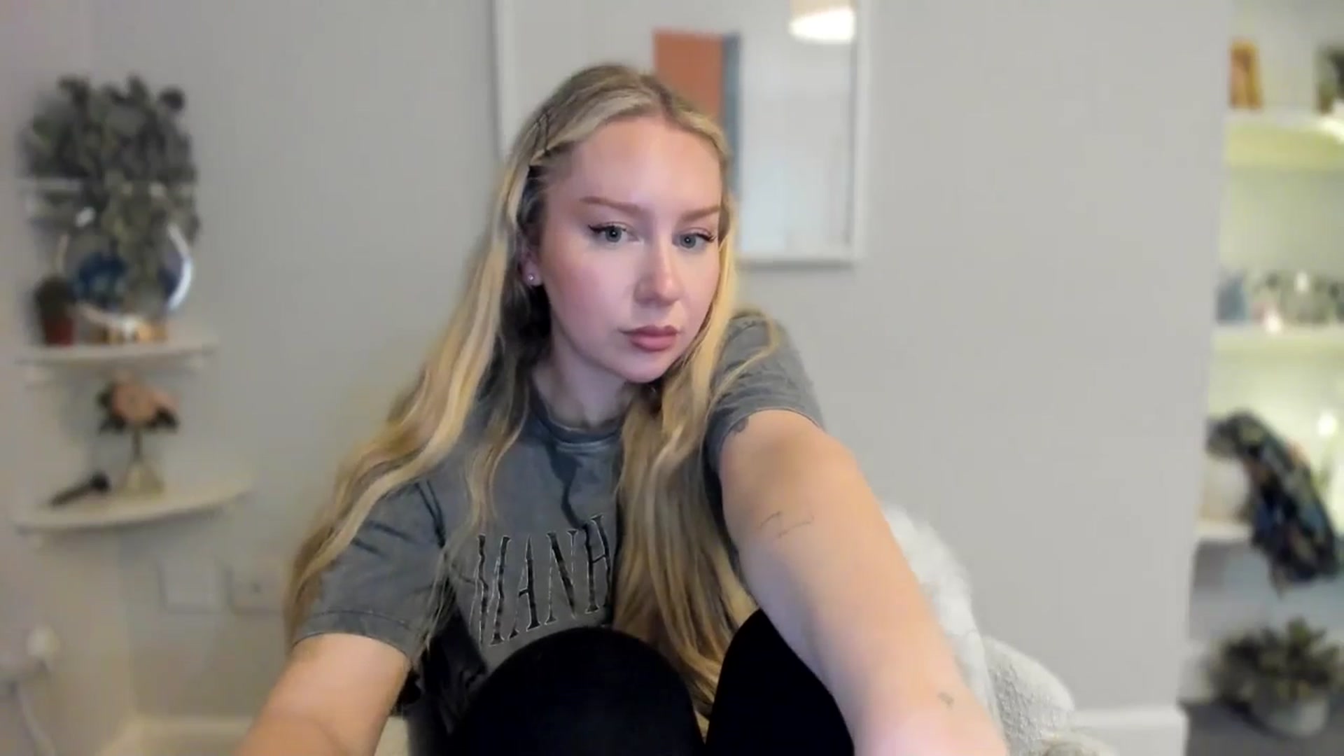 Gallery image thumbnail from AvaCutie's myfreecams stream on, 04/05/2026, 21:47 image 20 of 20