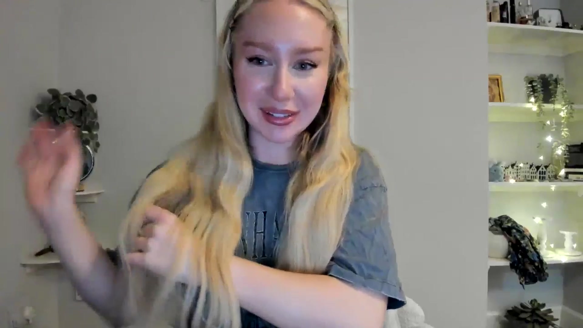 Gallery image thumbnail from AvaCutie's myfreecams stream on, 04/05/2026, 21:47 image 14 of 20