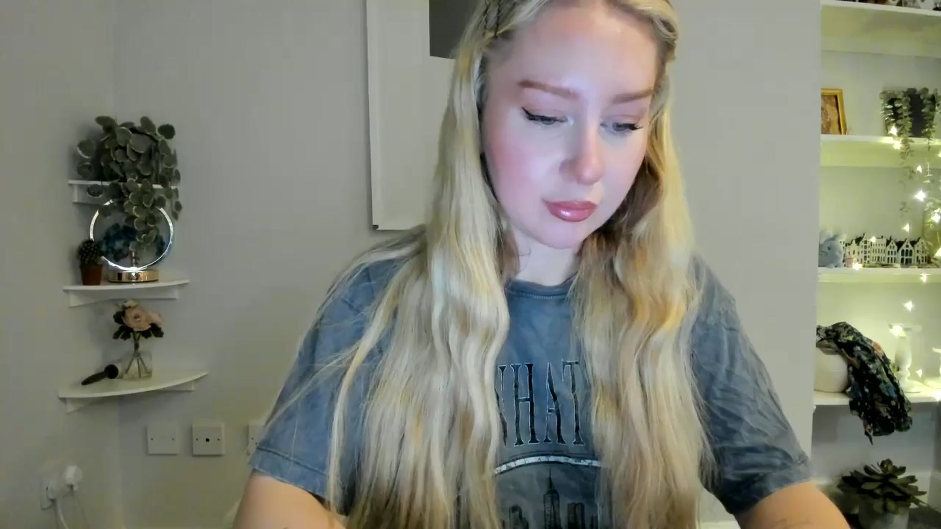 Gallery image thumbnail from AvaCutie's myfreecams stream on, 04/05/2026, 21:47 image 1 of 20