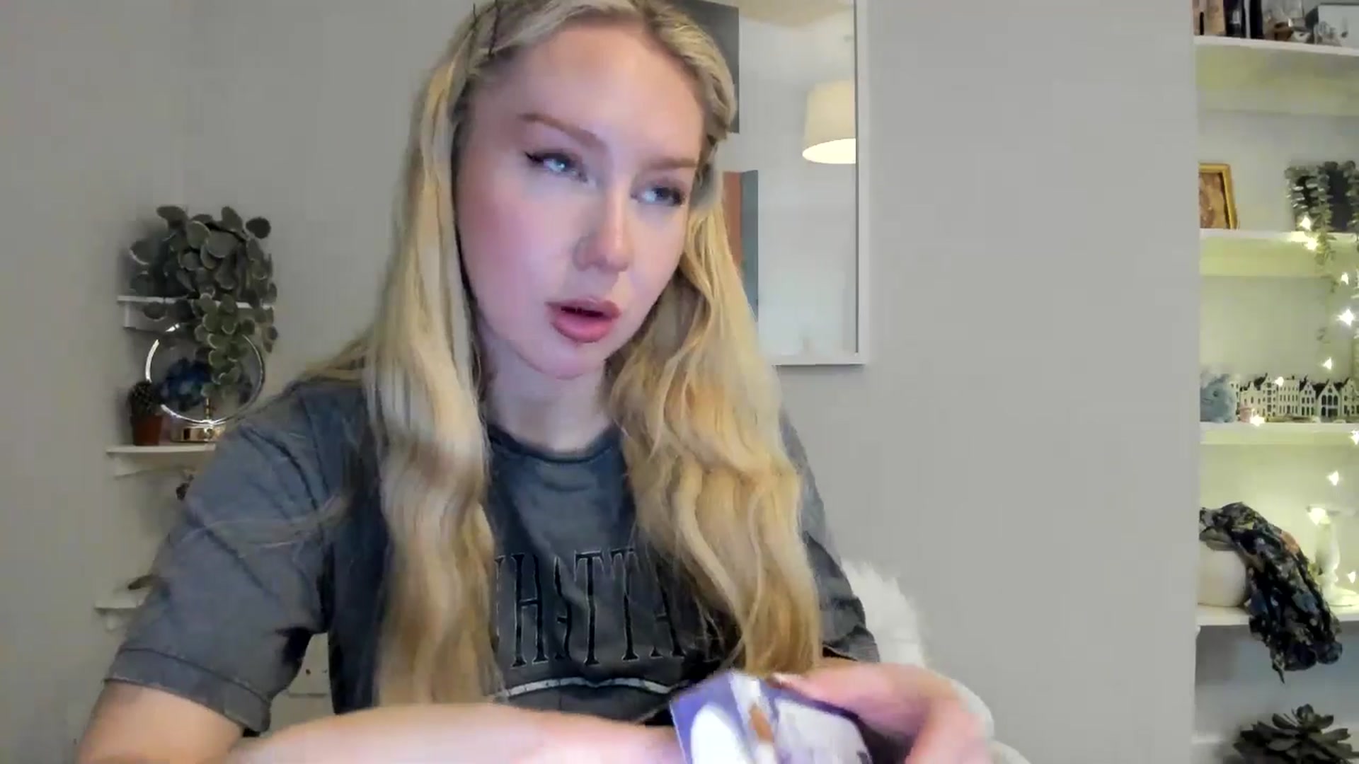 Gallery image thumbnail from AvaCutie's myfreecams stream on, 04/05/2026, 21:47 image 11 of 20