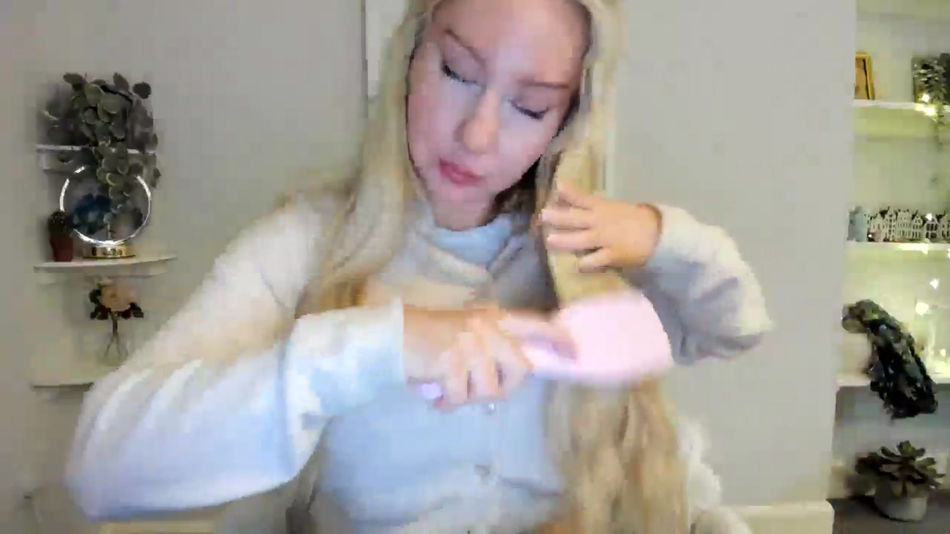 Gallery image thumbnail from AvaCutie's myfreecams stream on, 04/07/2026, 19:48 image 5 of 20