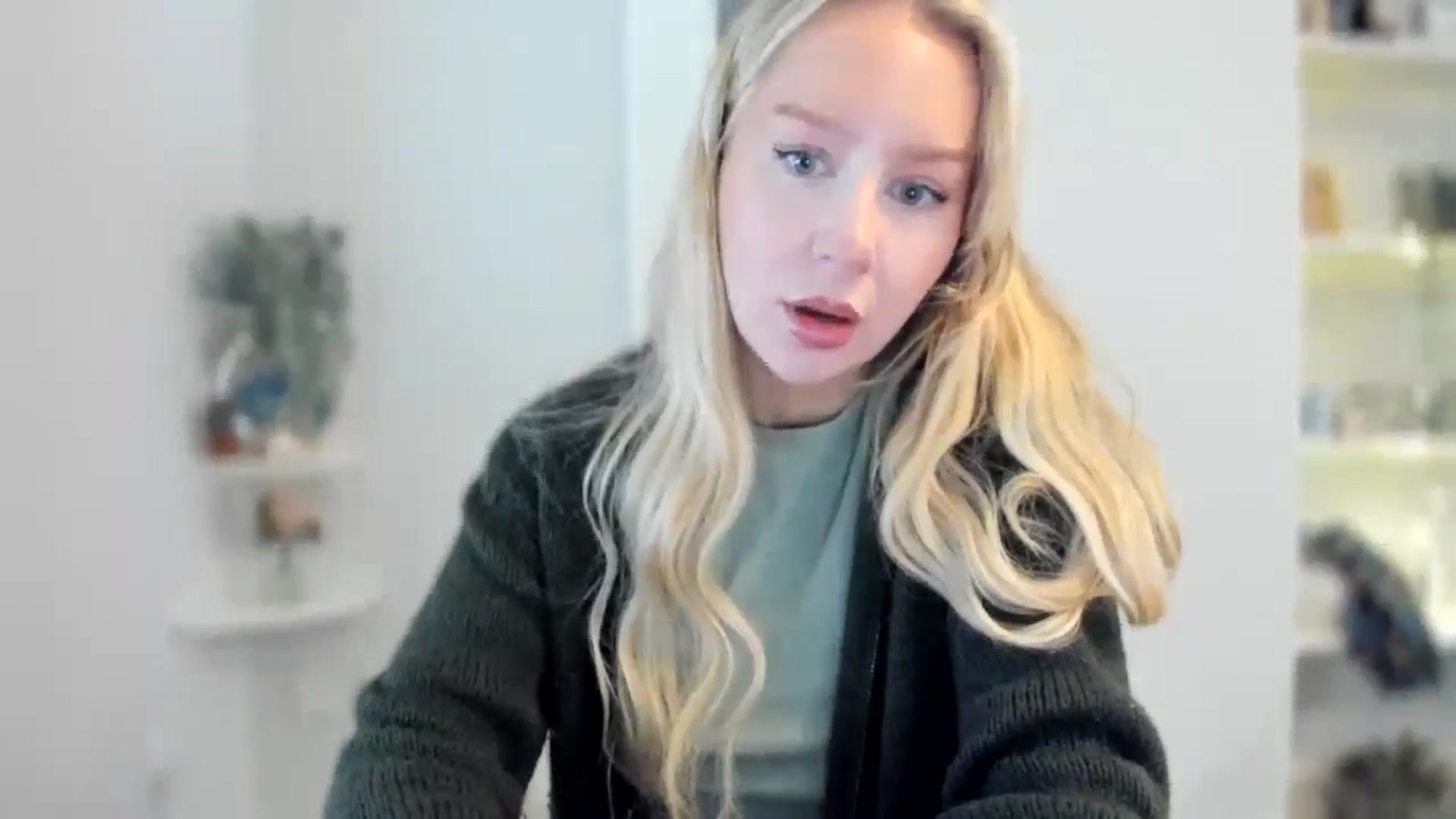 Gallery image thumbnail from AvaCutie's myfreecams stream on, 04/08/2026, 11:14 image 14 of 20